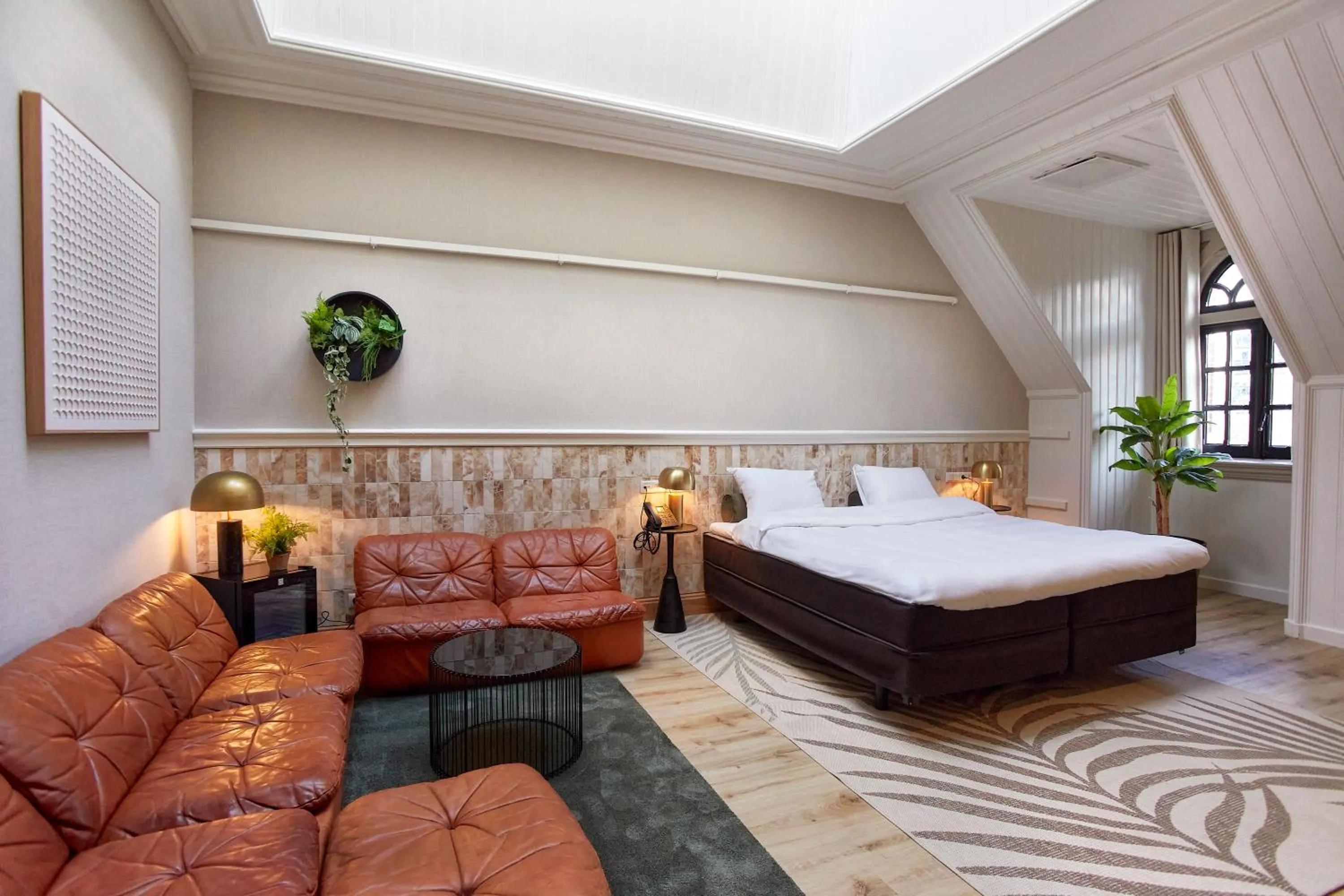 Photo of the whole room, Bed in Hotel Botanique Breda