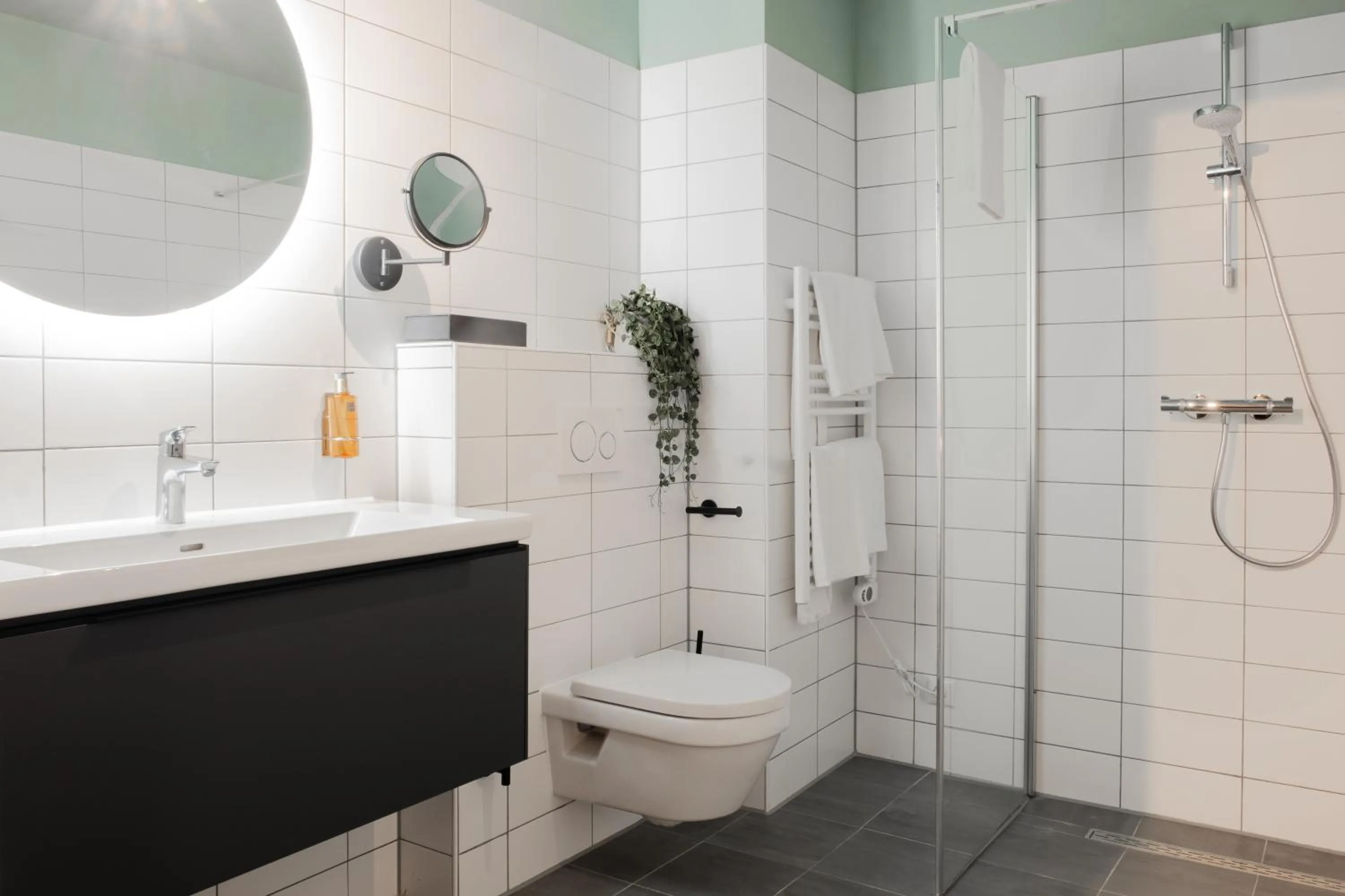 Bathroom in Hotel Botanique Breda