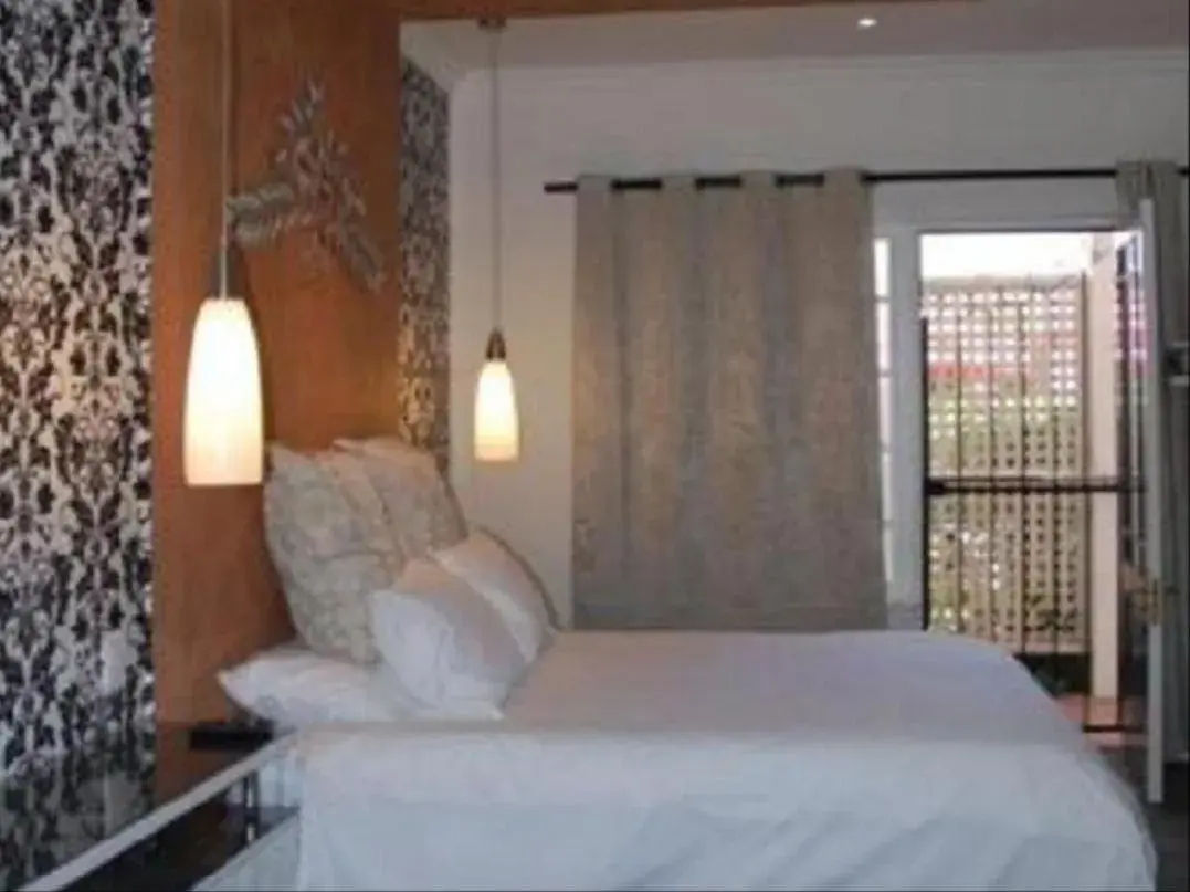 Queen Studio with Sofa Bed in Knysna Inn Queen Studio with Sofa Bed in Knysna Inn