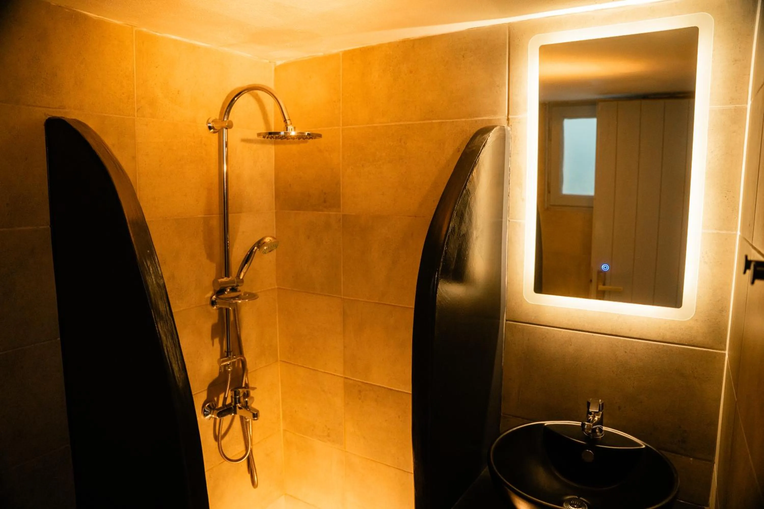 Shower in Divino Suites