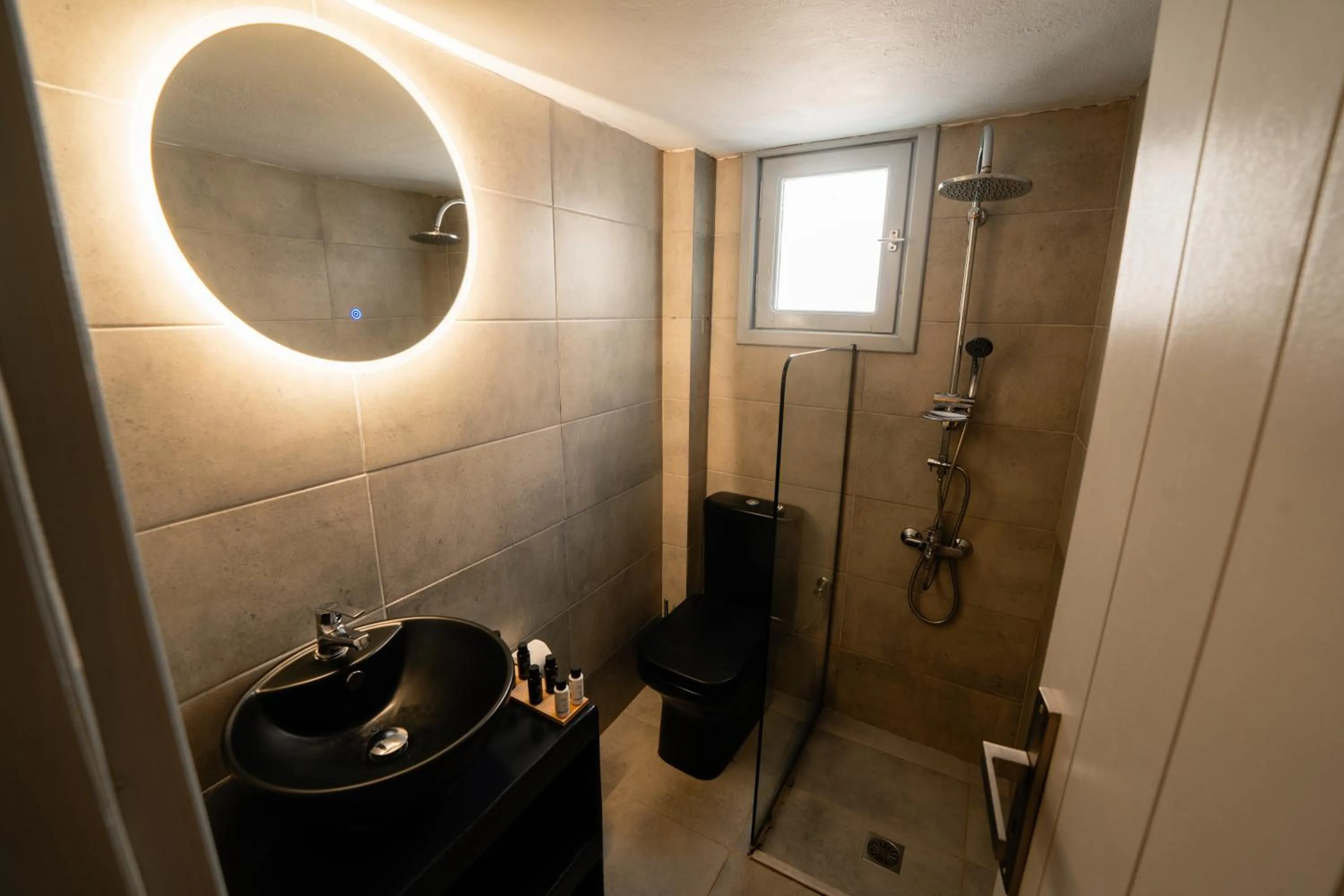 Shower in Divino Suites