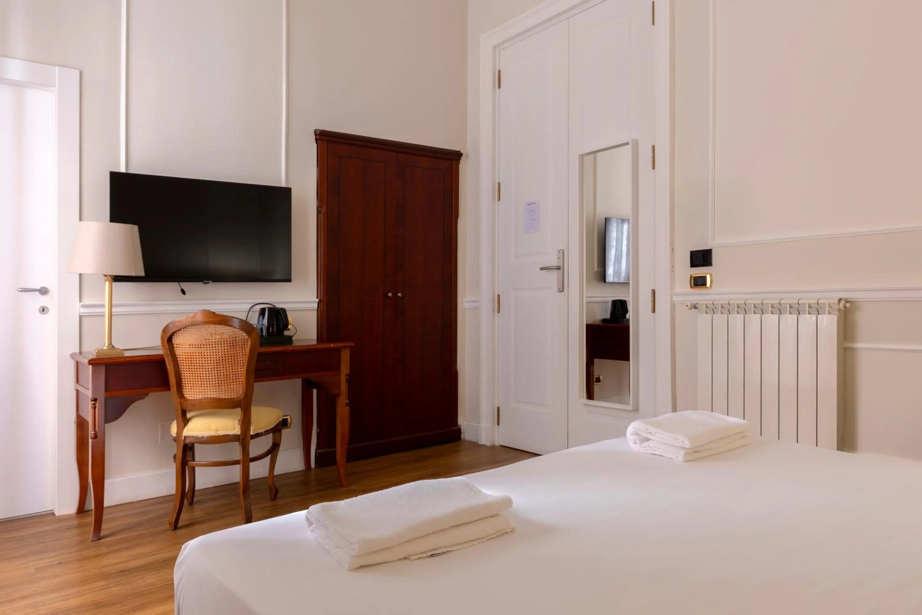 Bed in Napolit'amo Hotel Principe