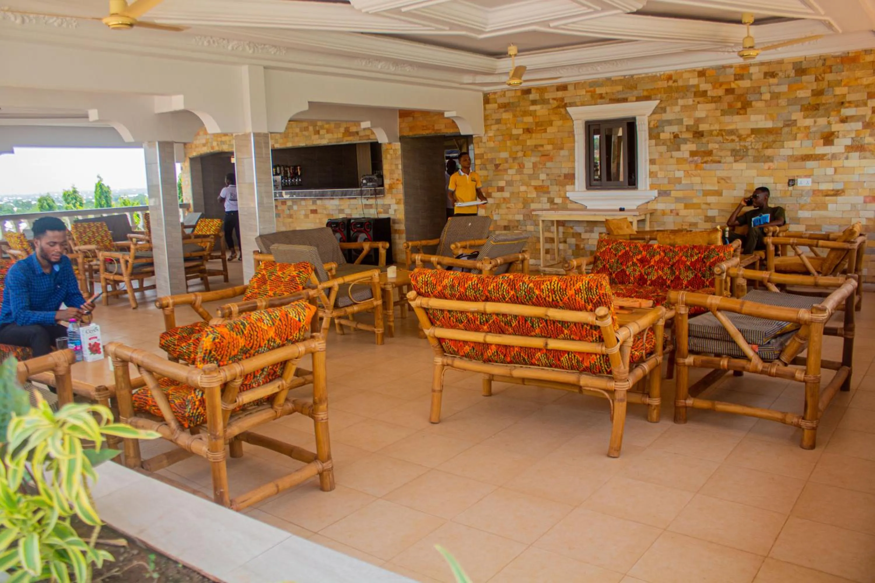 Lounge or bar in Ruk's Hotel