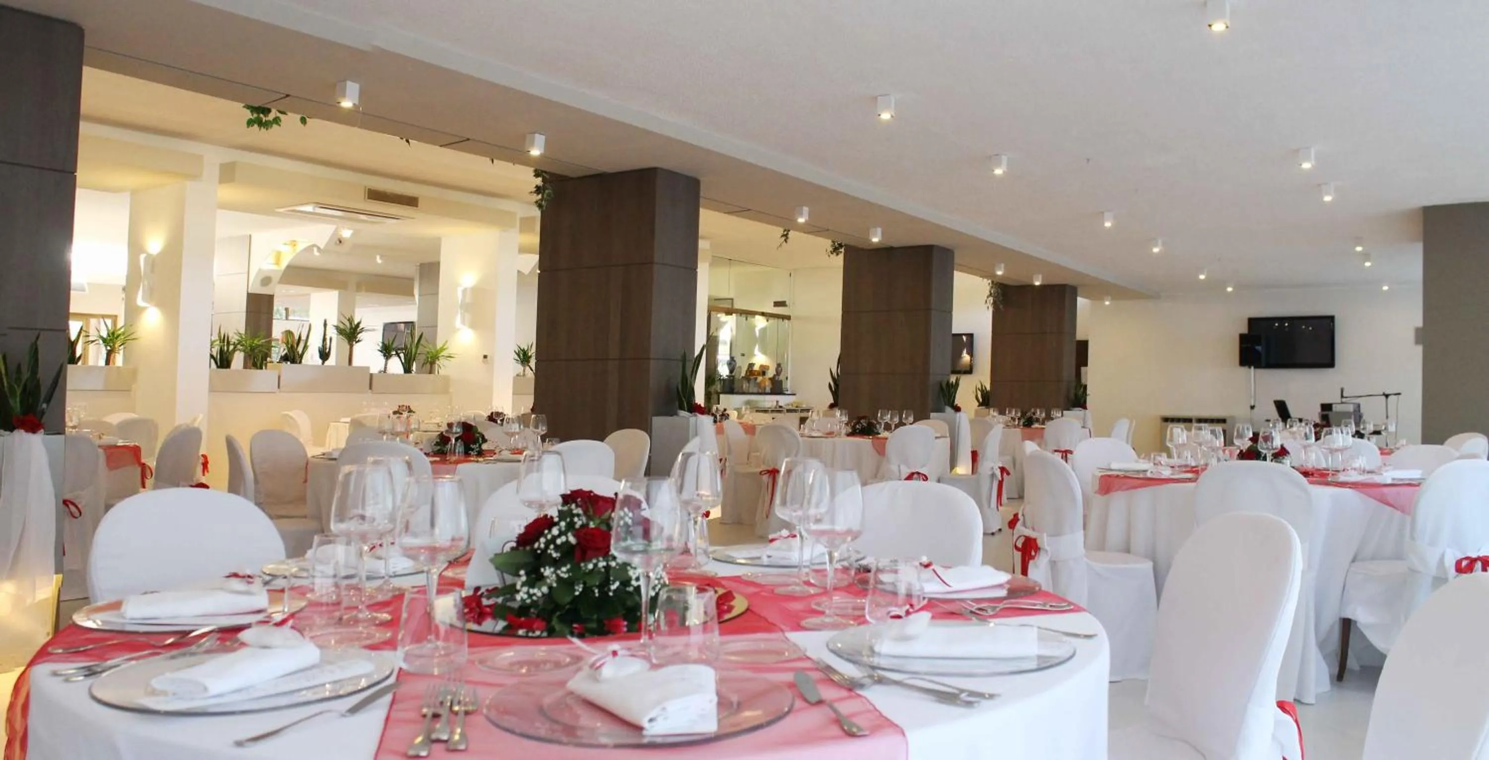 Restaurant/places to eat in Giulivo Hotel & Village