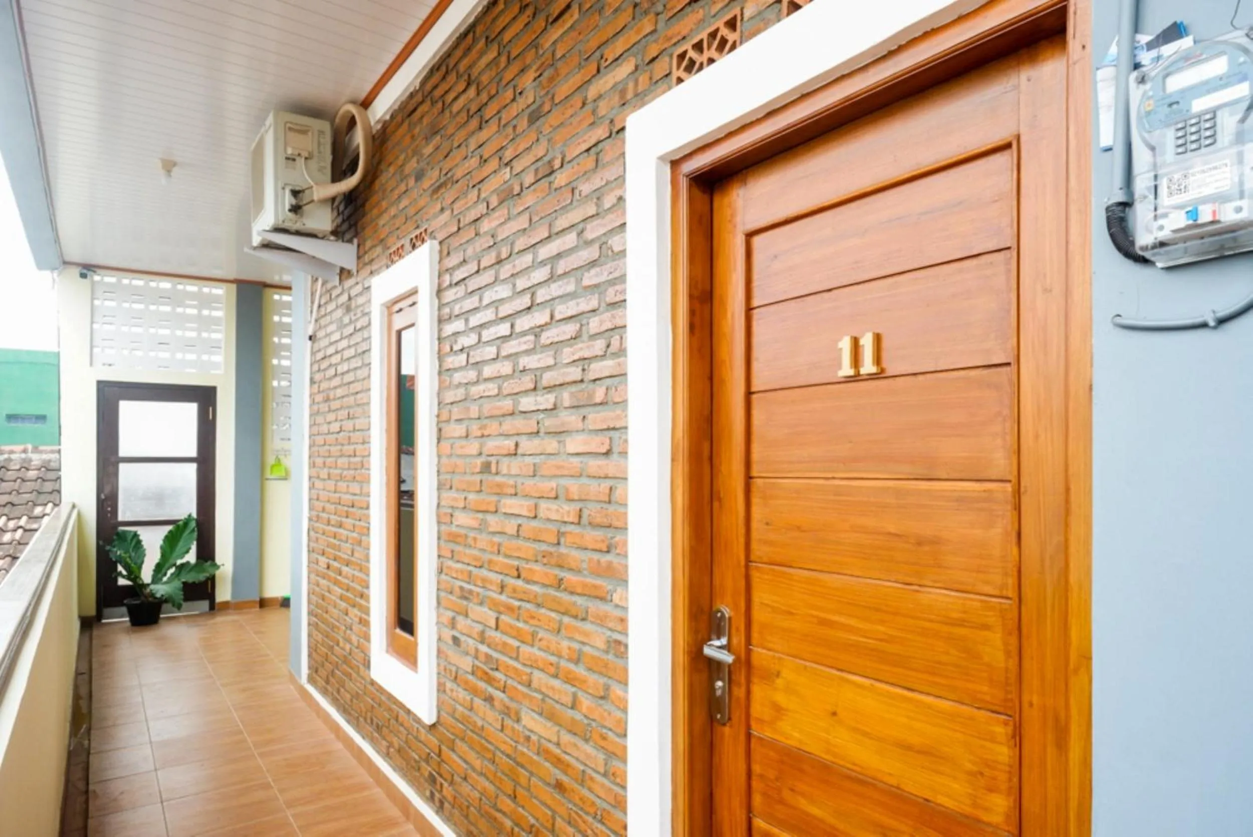 Property building in Urbanview Hotel Telu Wolu Monjali by RedDoorz