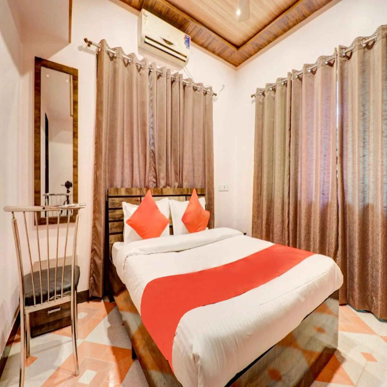 Bedroom, Bed in Hotel Snehaprabha - Near to Nagaon Beach Alibaug