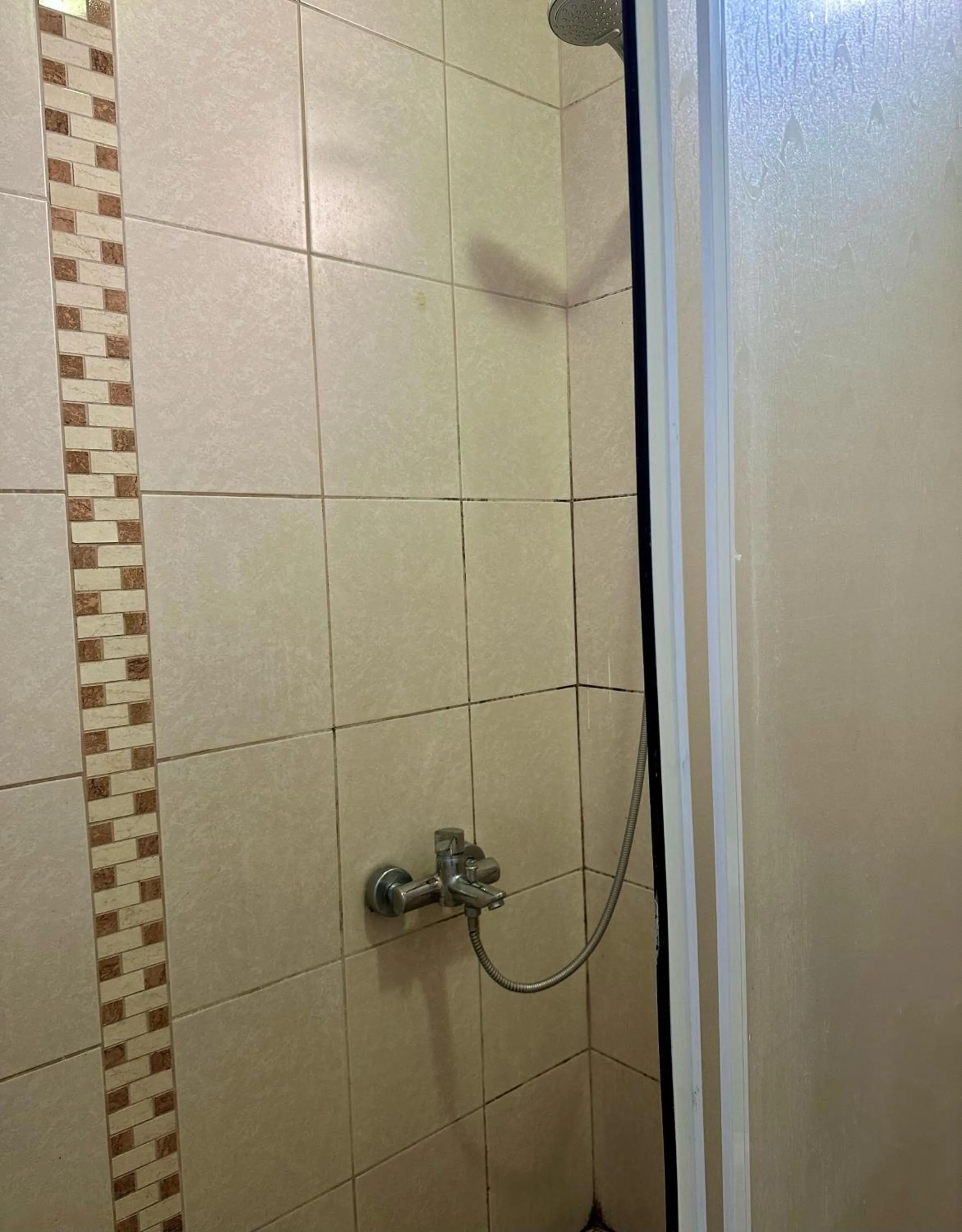 Shower in Blueway Hotel Residence