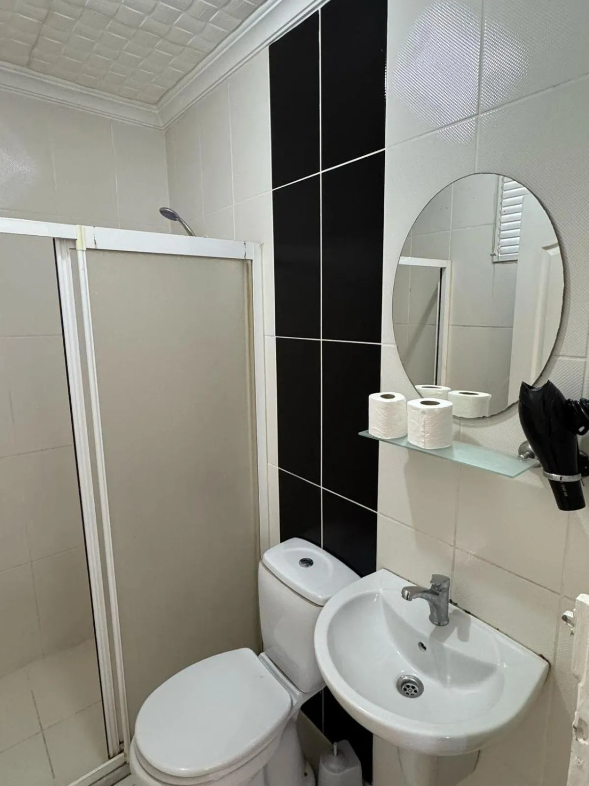 Shower in Blueway Hotel Residence