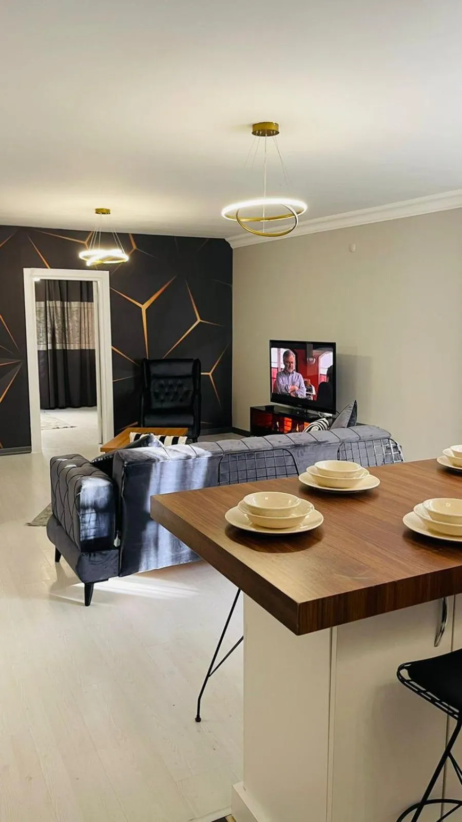 TV and multimedia in Blueway Hotel Residence