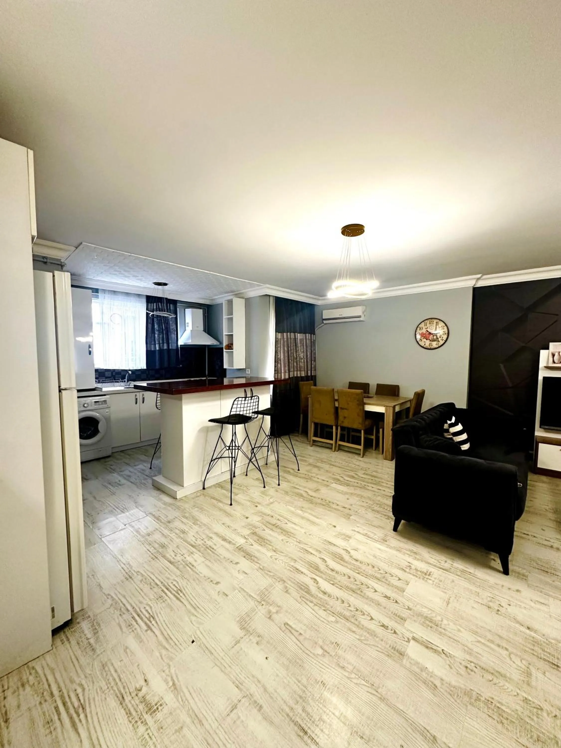 TV and multimedia in Blueway Hotel Residence