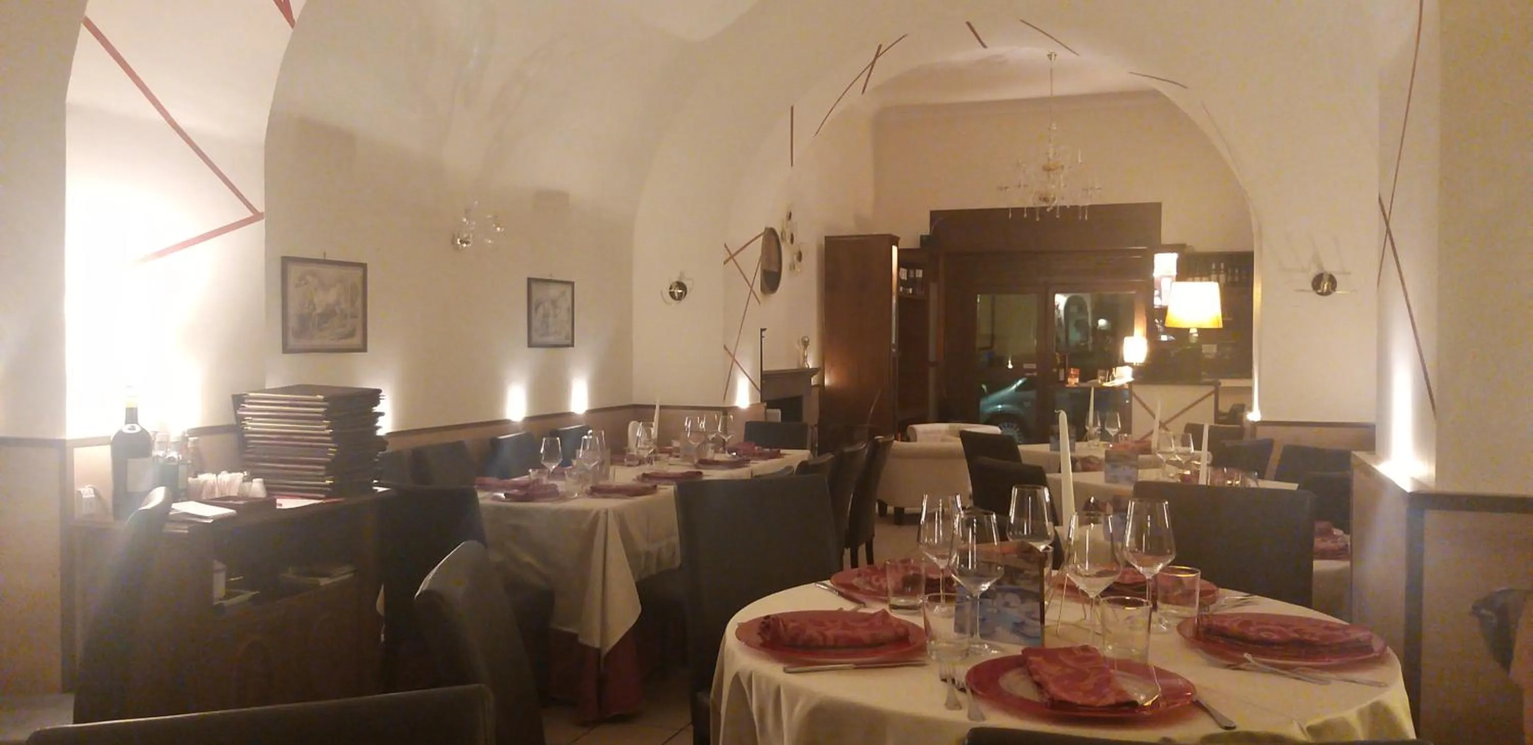 Restaurant/places to eat in Del Cavaliere