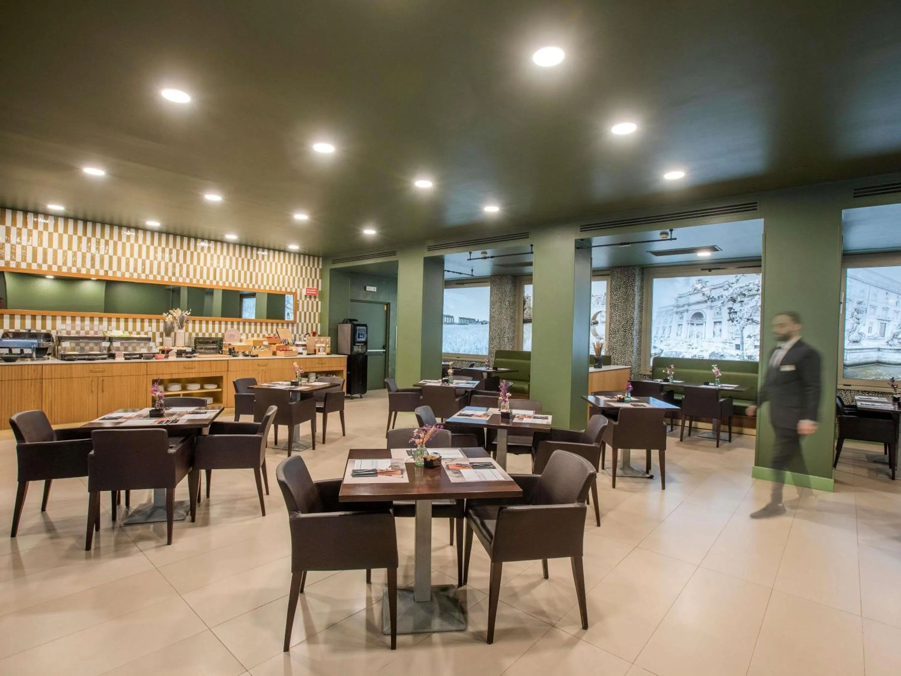 Property building in Mercure Roma Centro Saint John