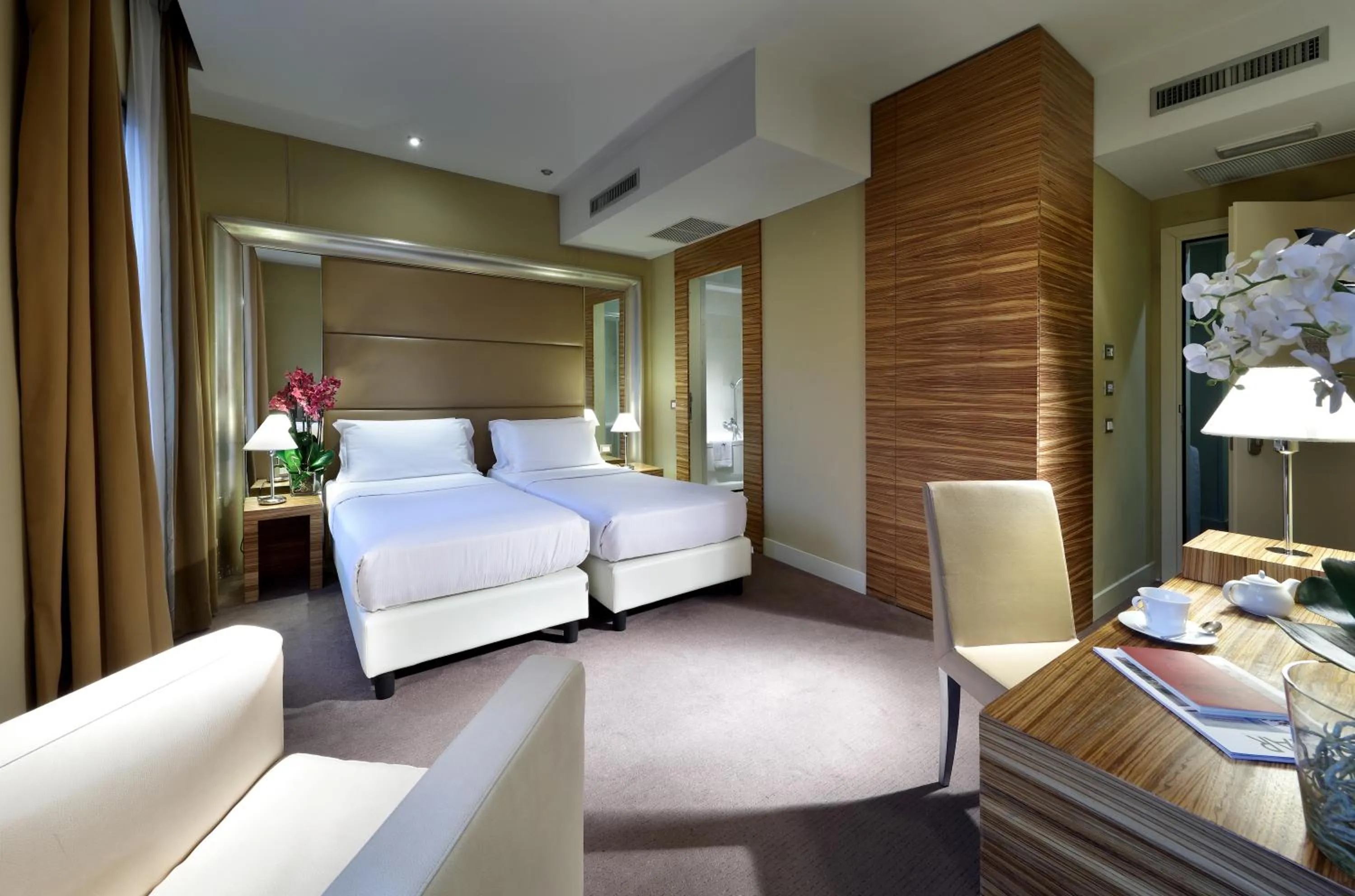 Bed in Mercure Roma Centro Saint John