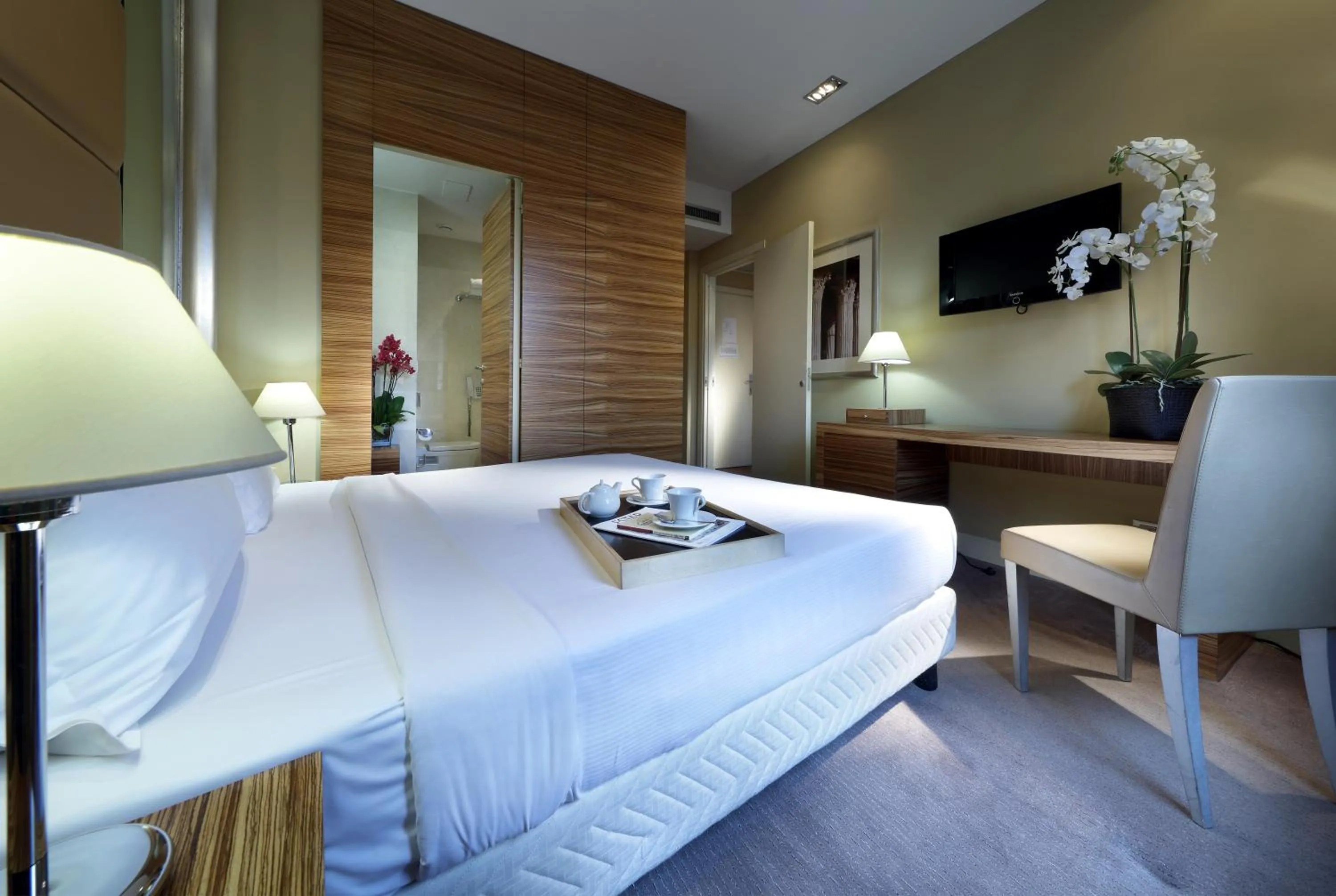 Bed in Mercure Roma Centro Saint John