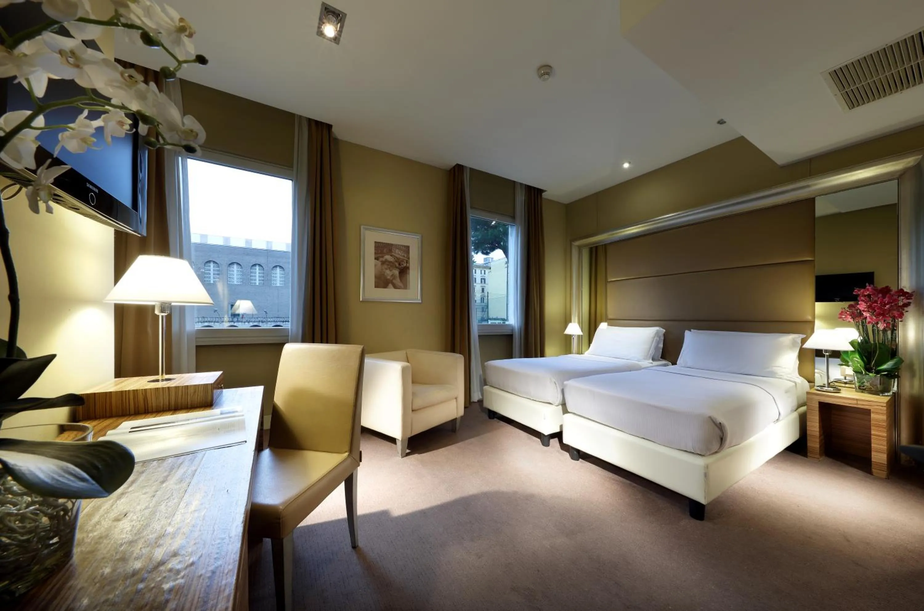 Bed in Mercure Roma Centro Saint John