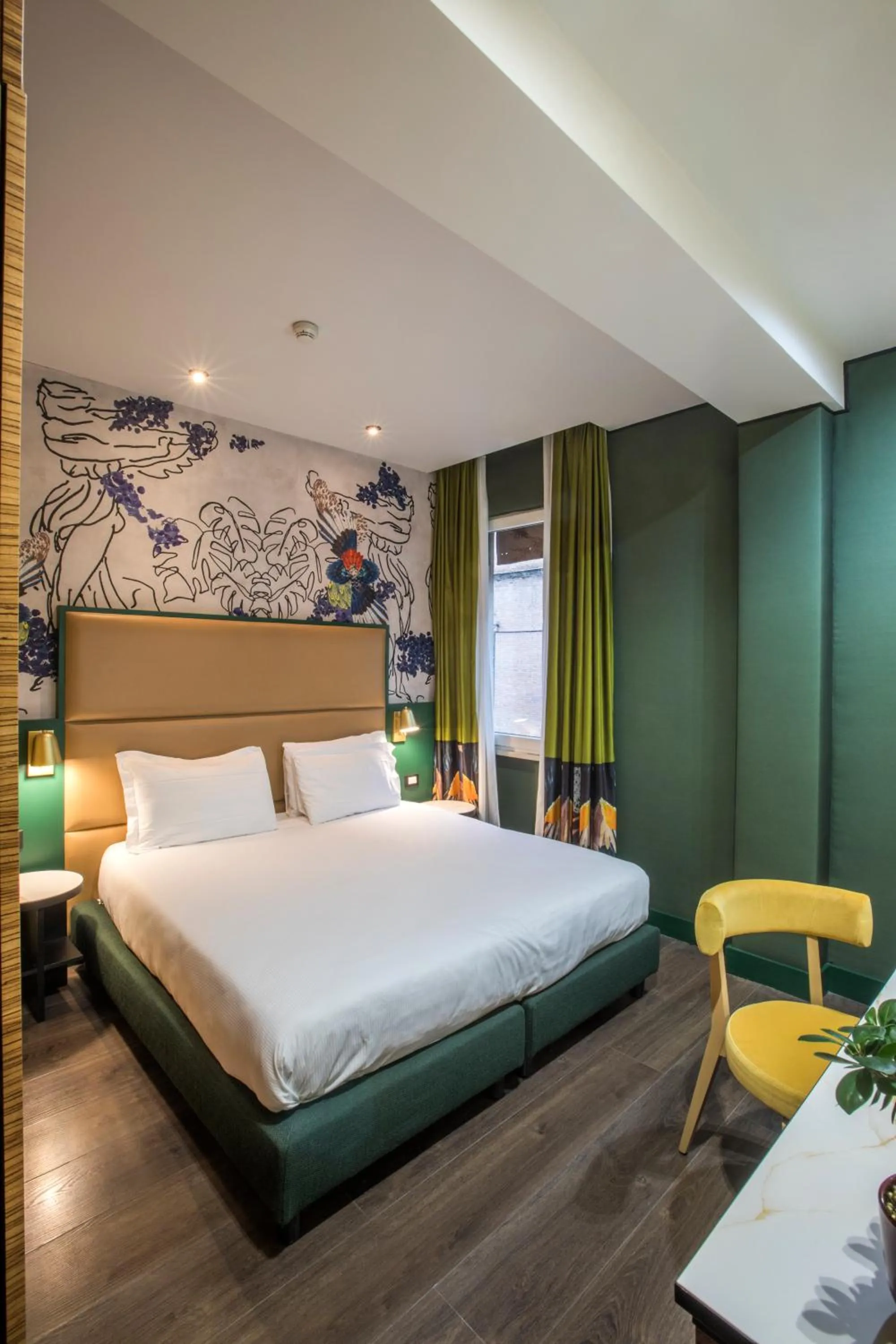 Bed in Mercure Roma Centro Saint John