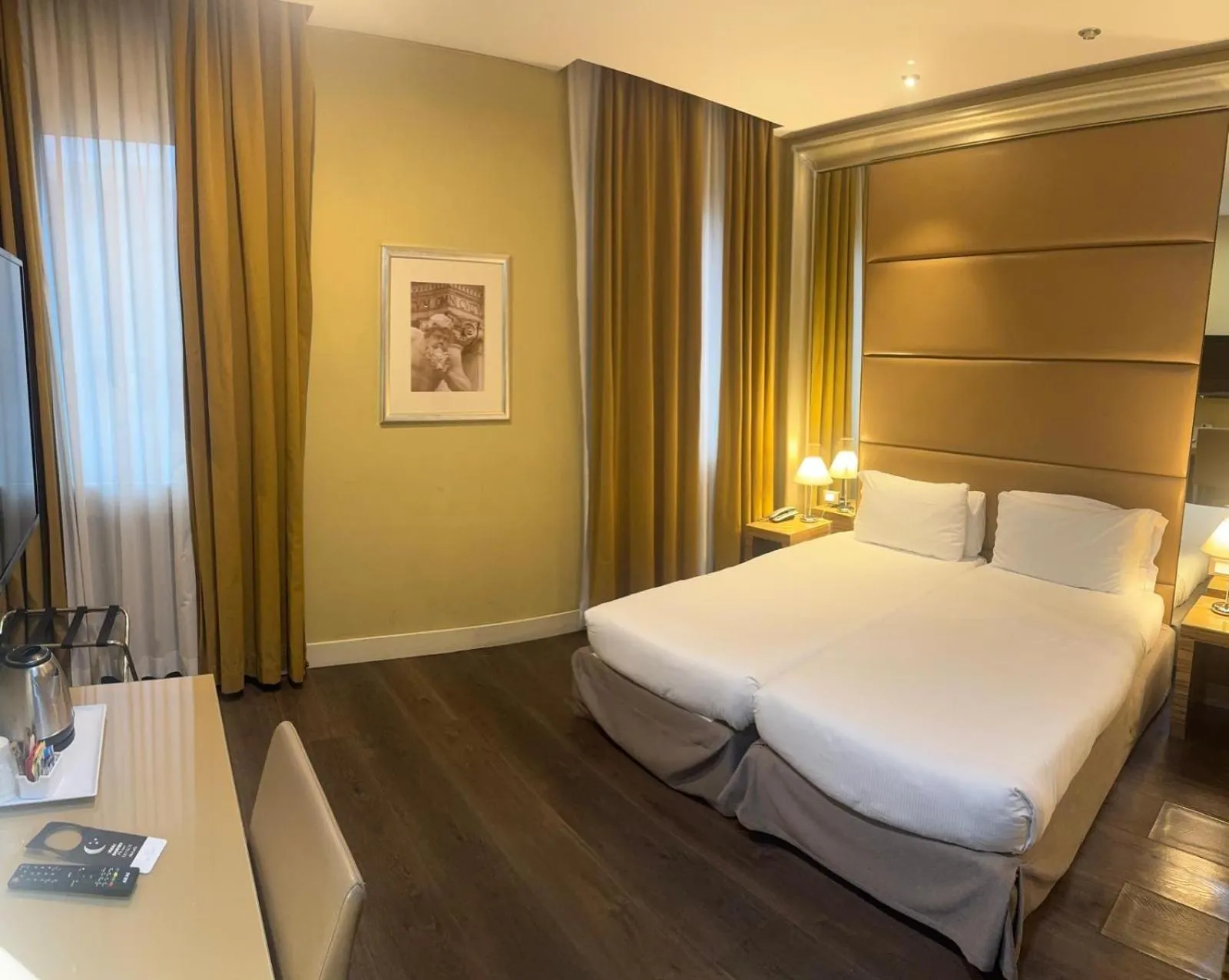 Bed in Mercure Roma Centro Saint John