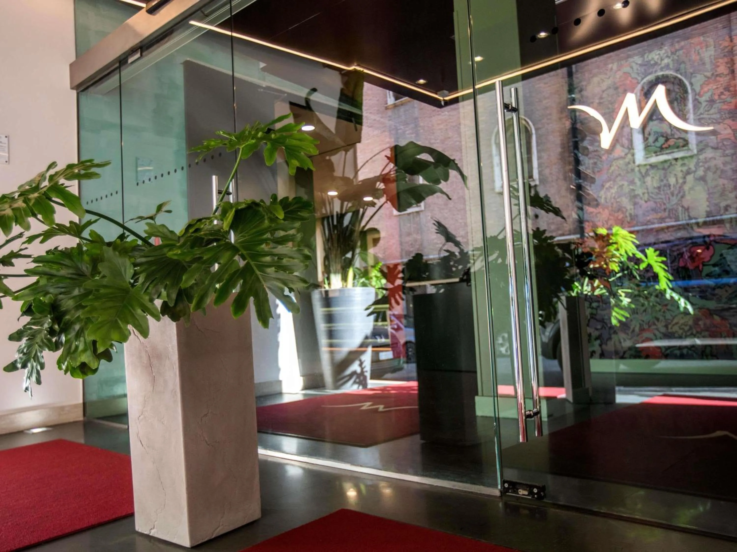 Property building in Mercure Roma Centro Saint John