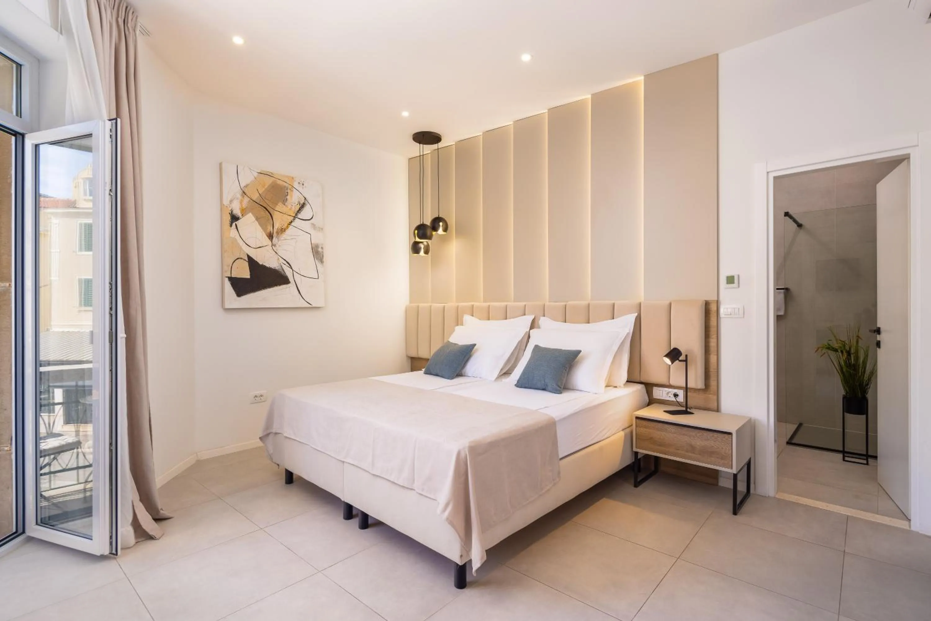 Bed in 48 Rooms Split