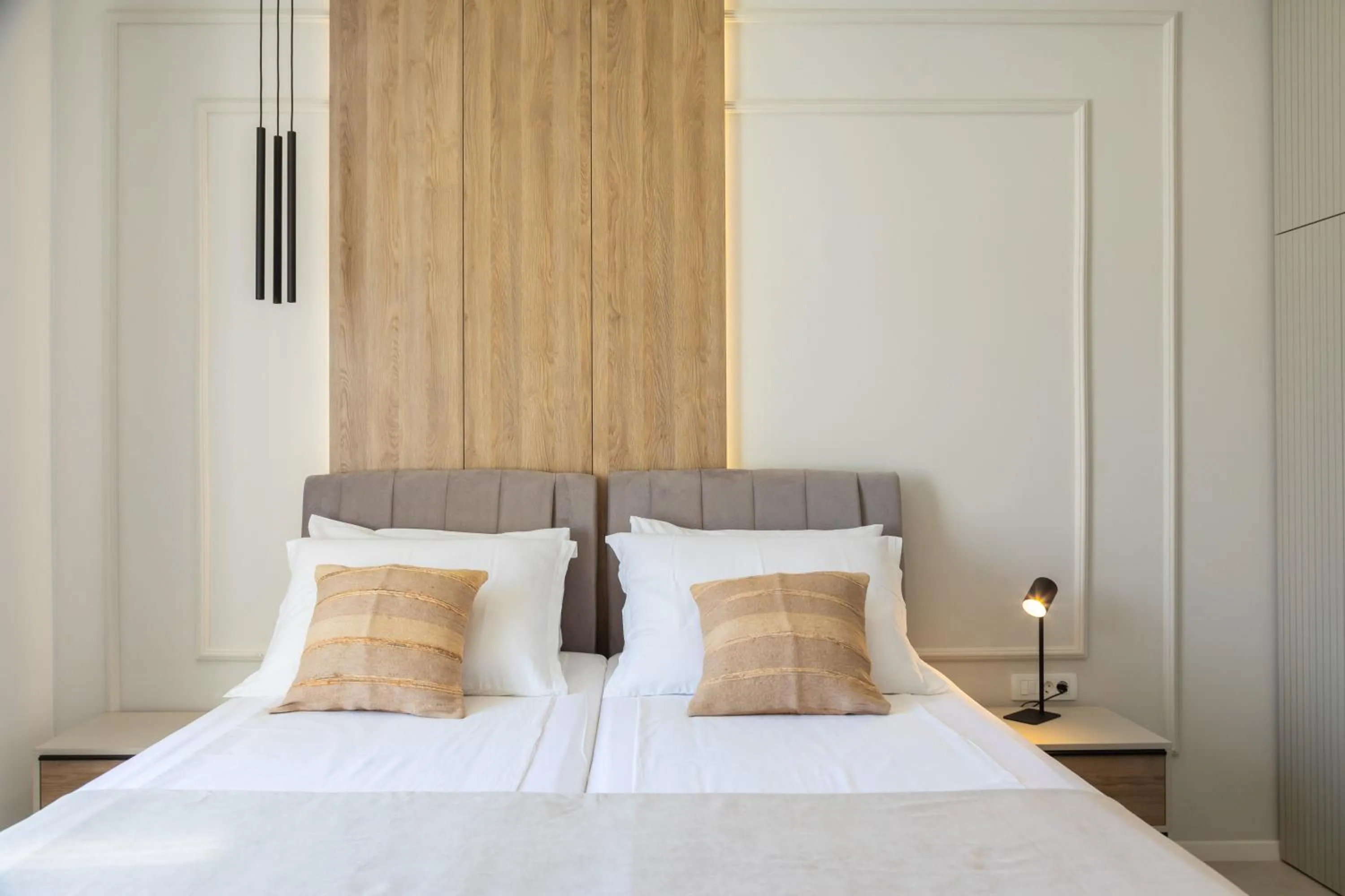 Bed in 48 Rooms Split