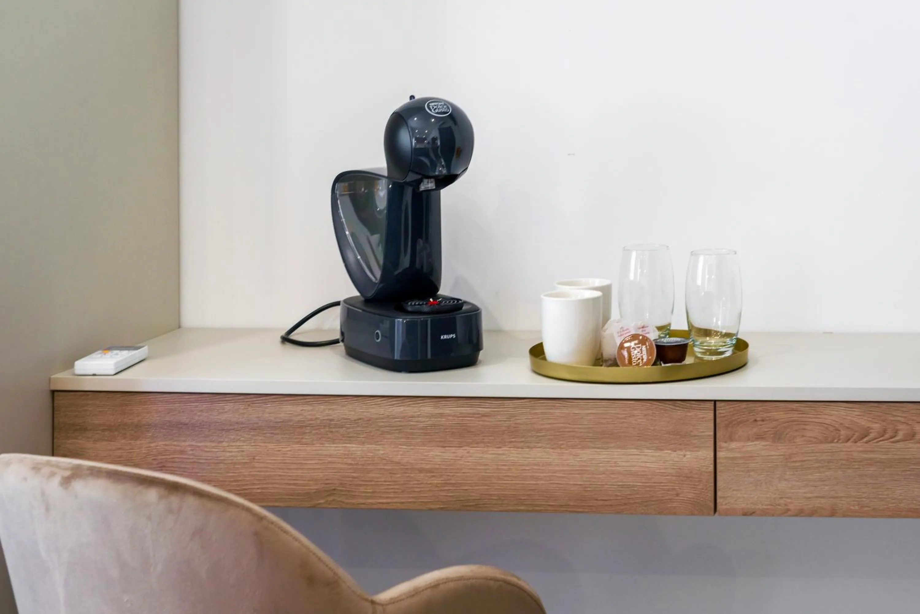 Coffee/tea facilities in 48 Rooms Split