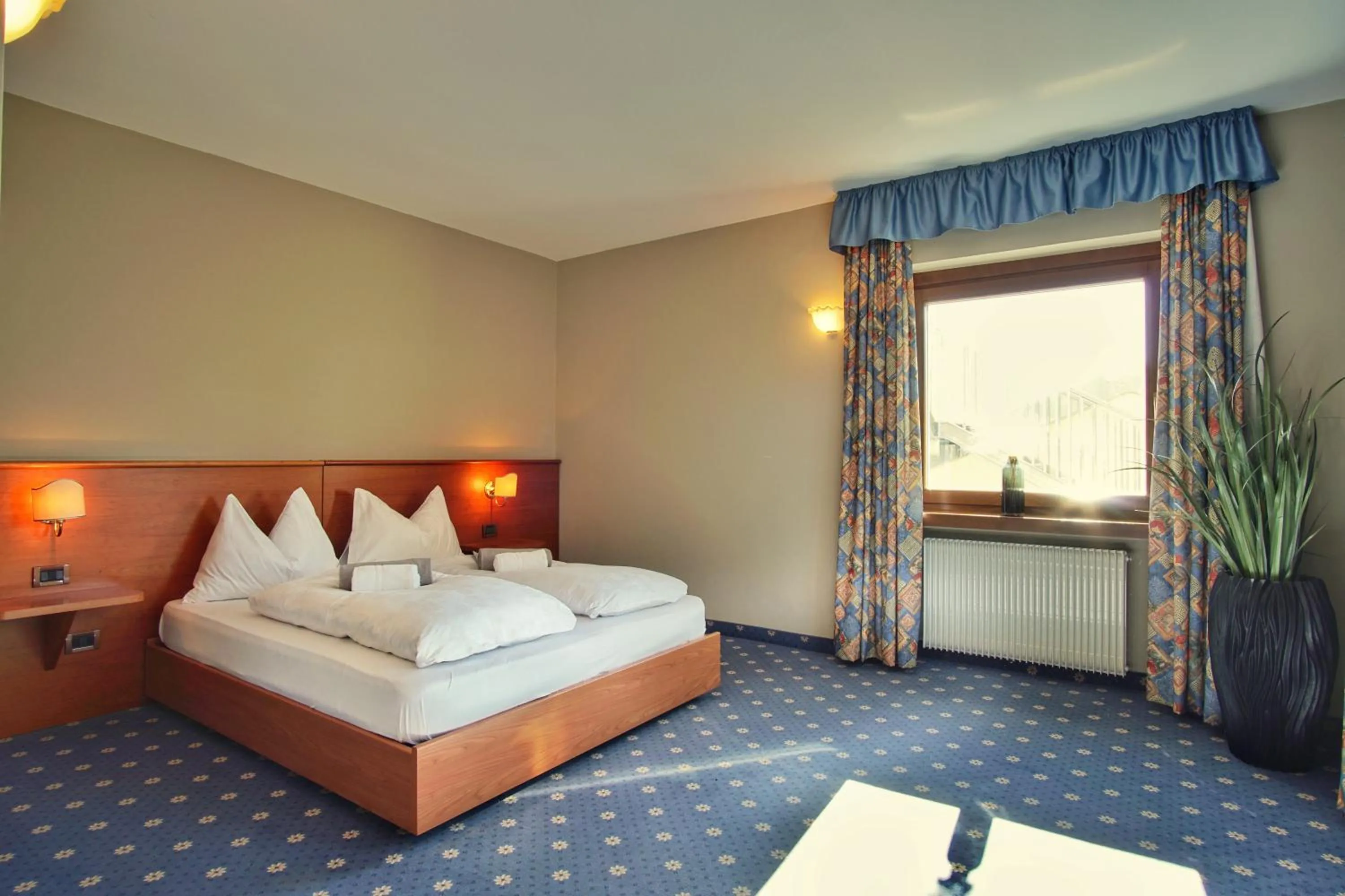 Photo of the whole room, Bed in PanoramaHotel Penegal