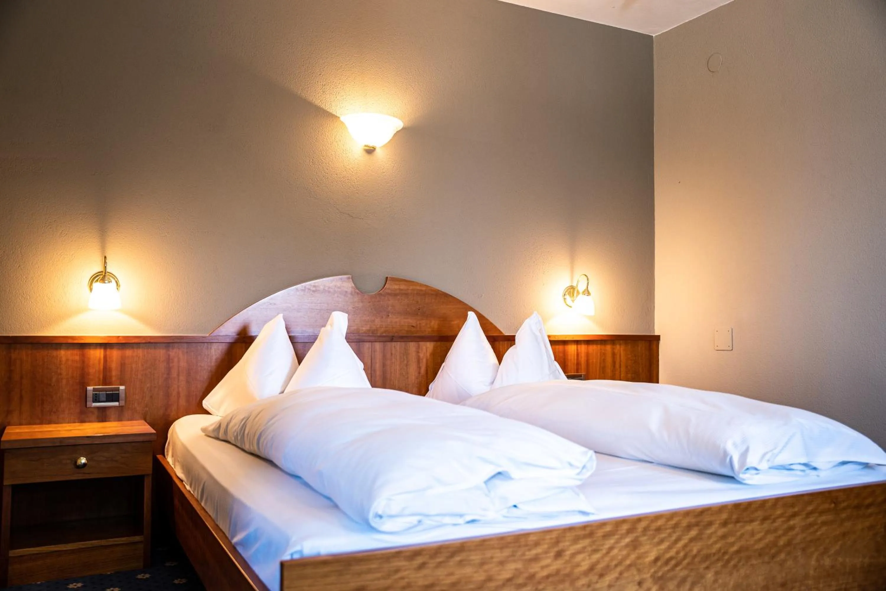 Photo of the whole room, Bed in PanoramaHotel Penegal