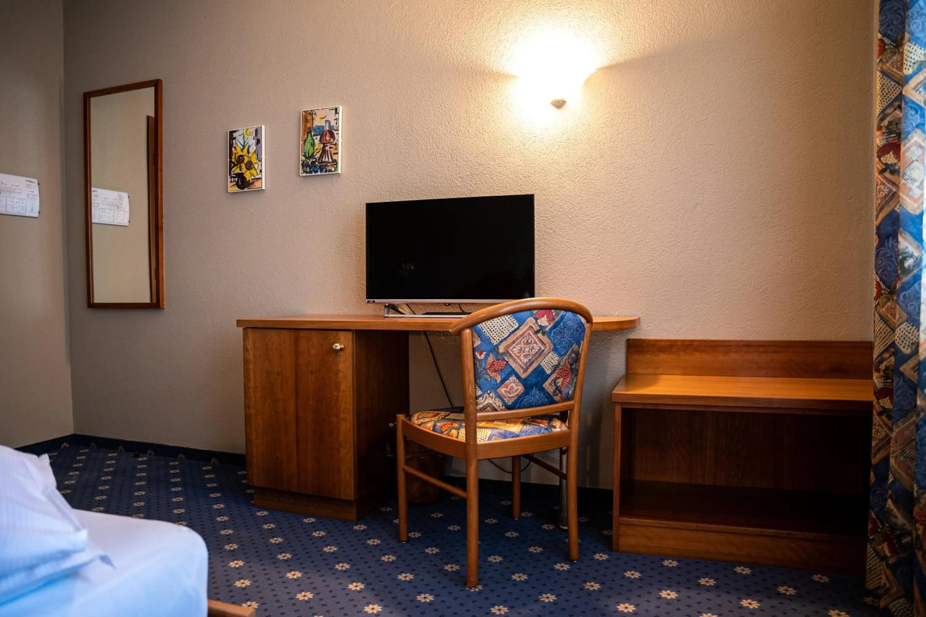 Photo of the whole room, Bed in PanoramaHotel Penegal