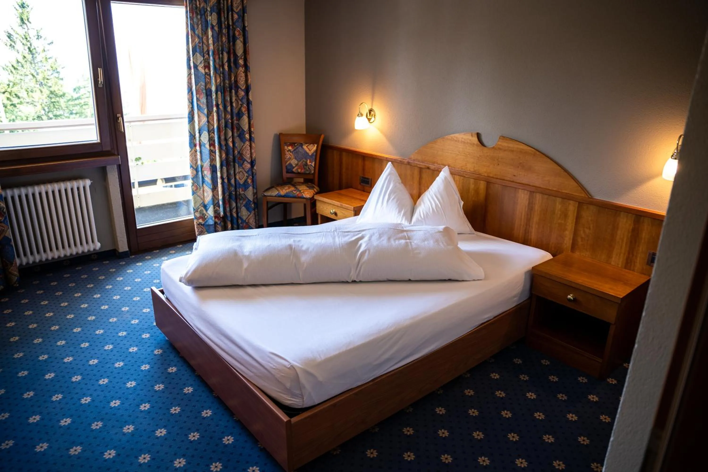 Photo of the whole room, Bed in PanoramaHotel Penegal