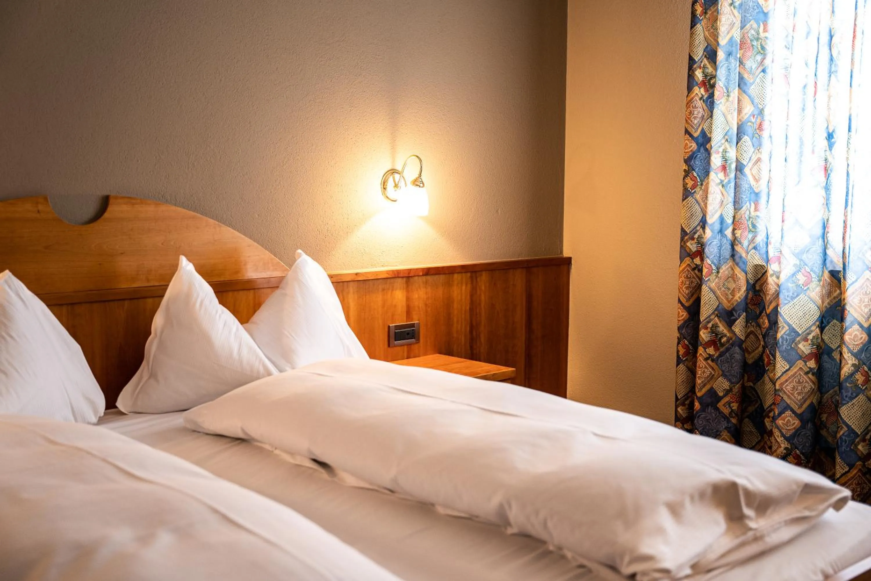 Photo of the whole room, Bed in PanoramaHotel Penegal