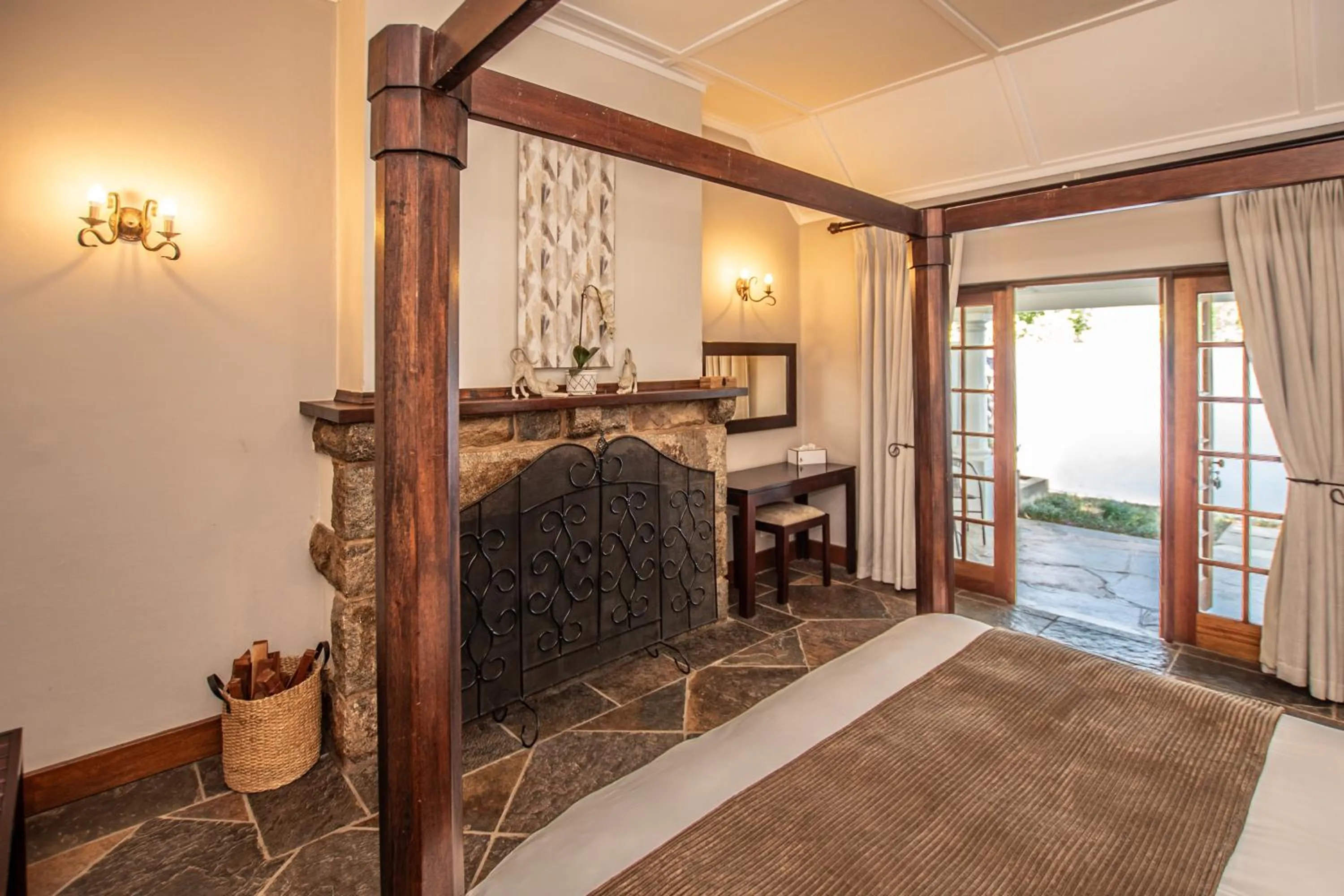 Bedroom, Bed in Nut Grove Boutique Hotel