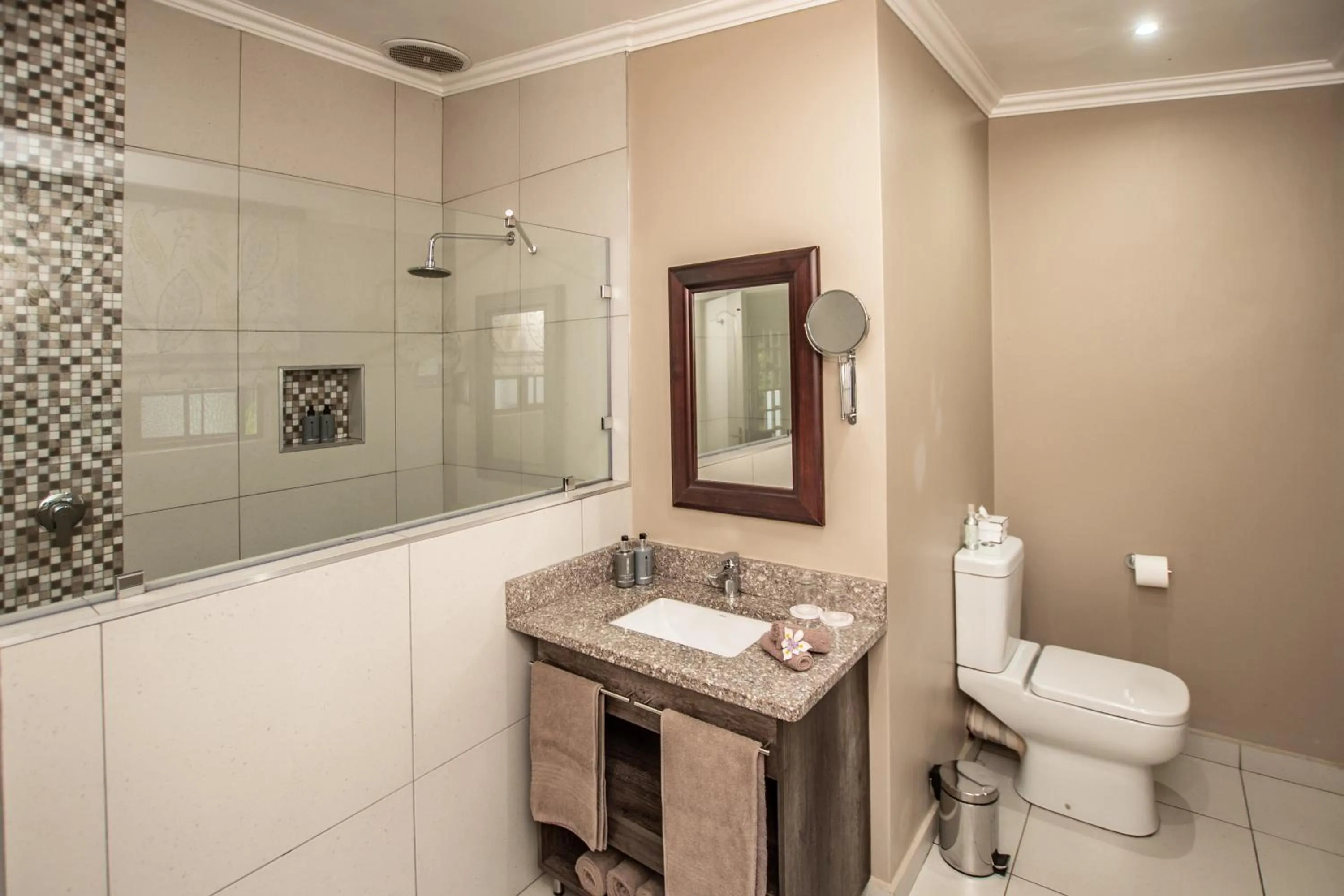 Bedroom in Nut Grove Boutique Hotel