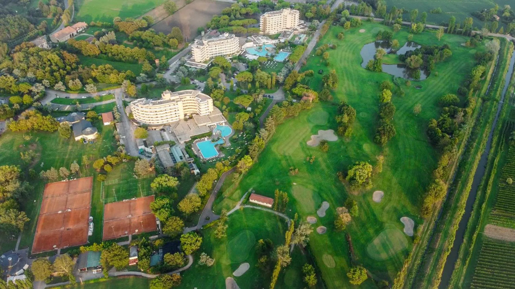 Property building in Galzignano Resort Terme & Golf - Hotel Majestic