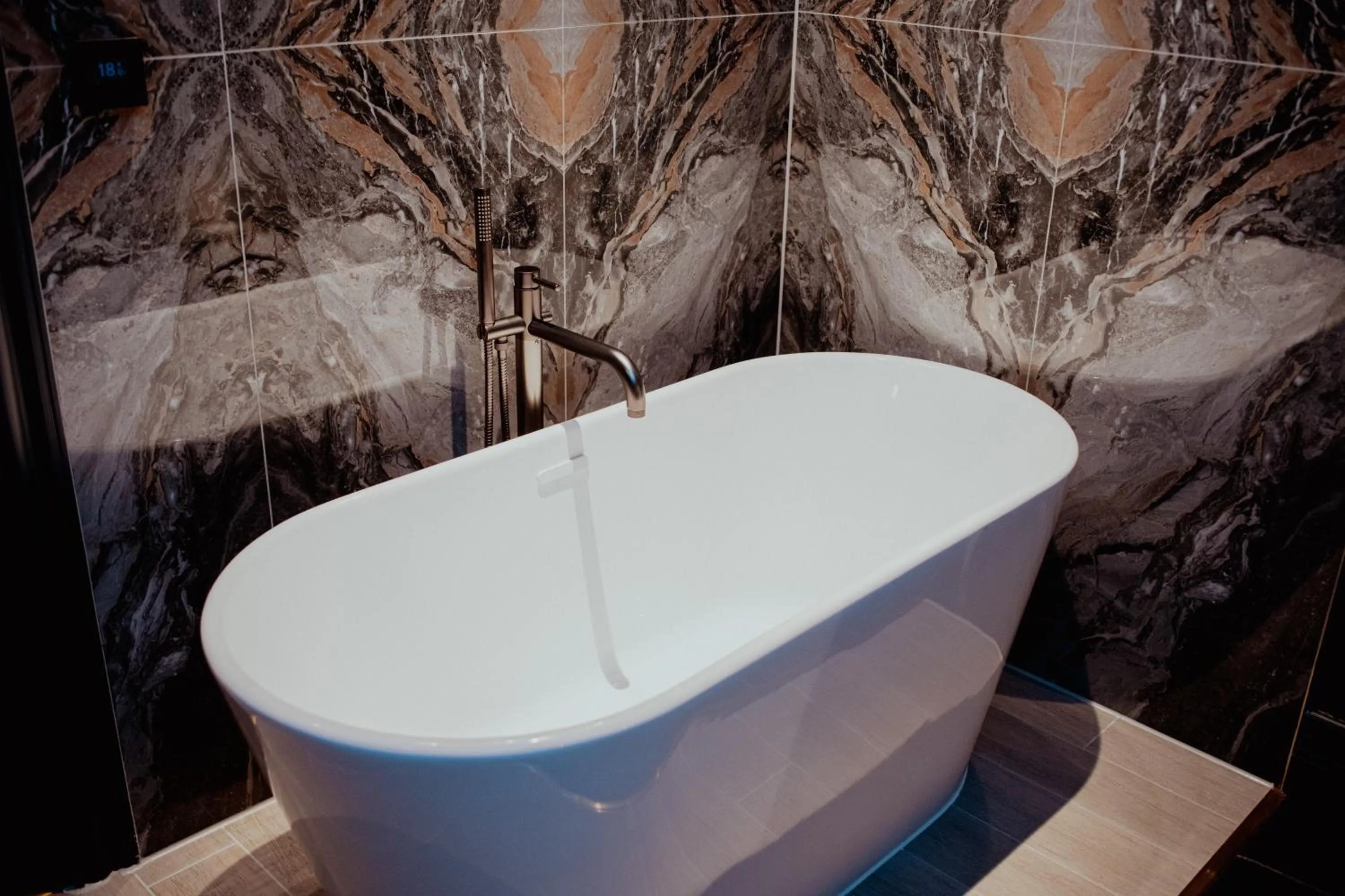 Bath in Forty Seven Hotel Manchester, WorldHotels Crafted
