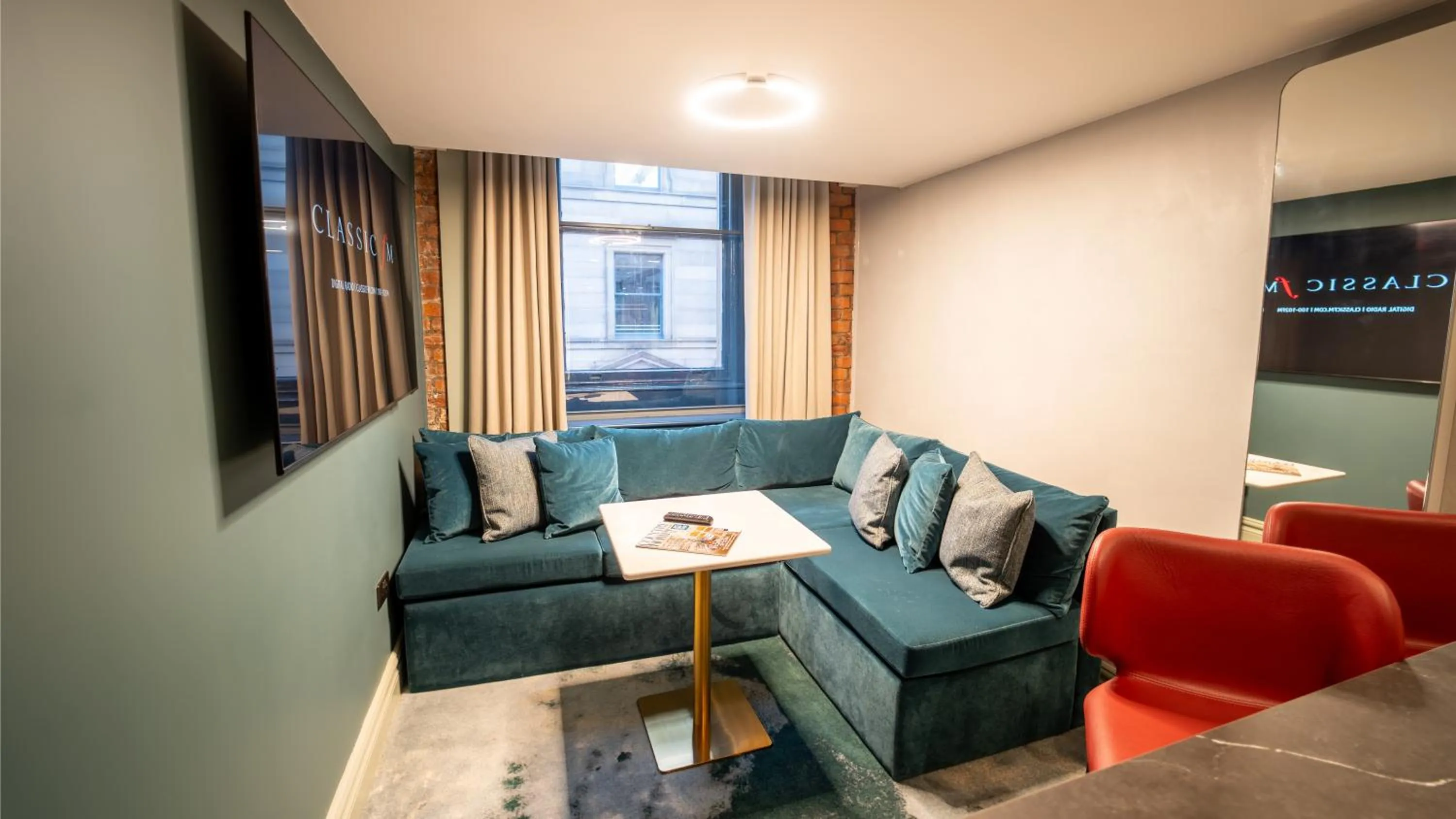 Seating area in Forty Seven Hotel Manchester, WorldHotels Crafted