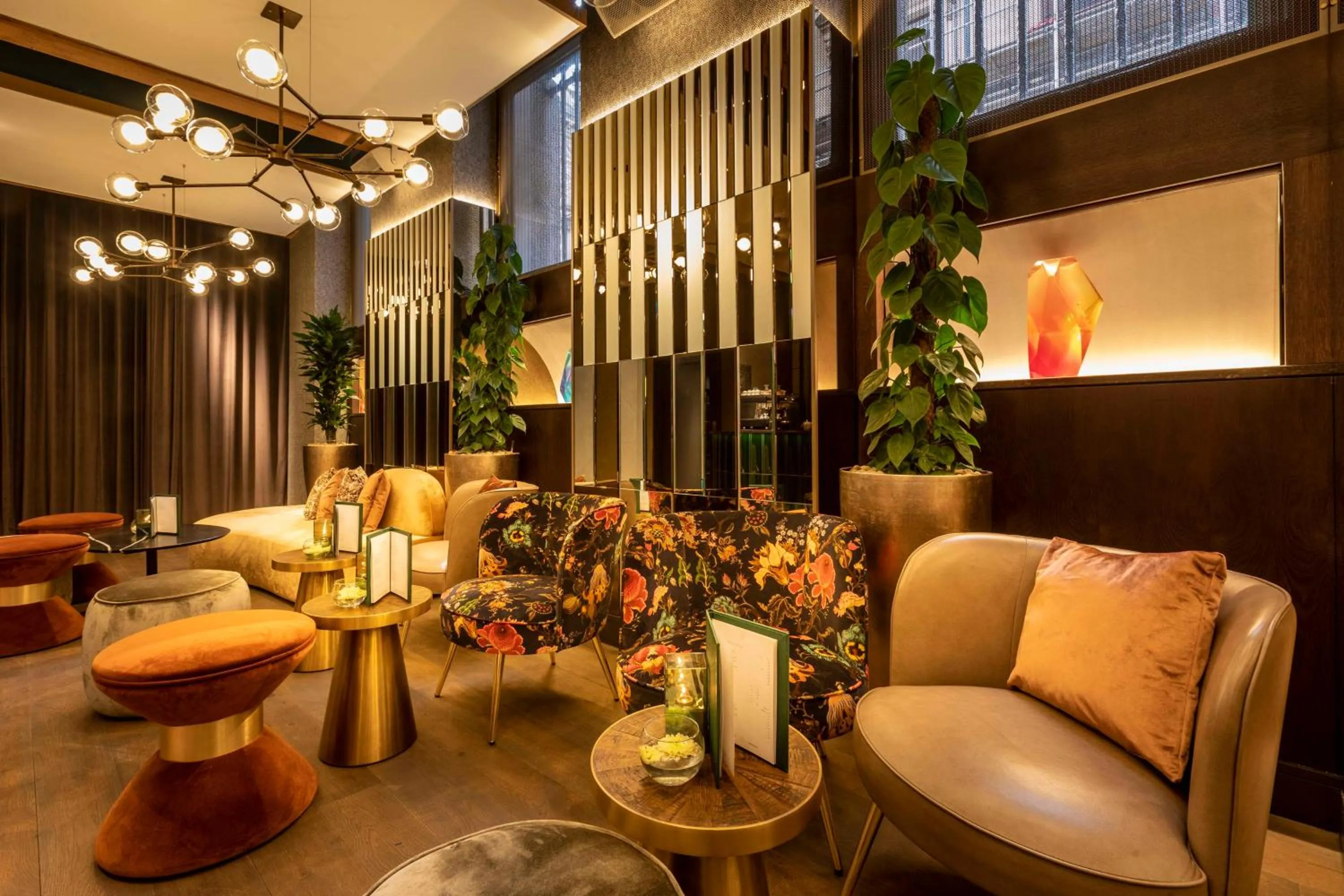 Lounge or bar in Forty Seven Hotel Manchester, WorldHotels Crafted