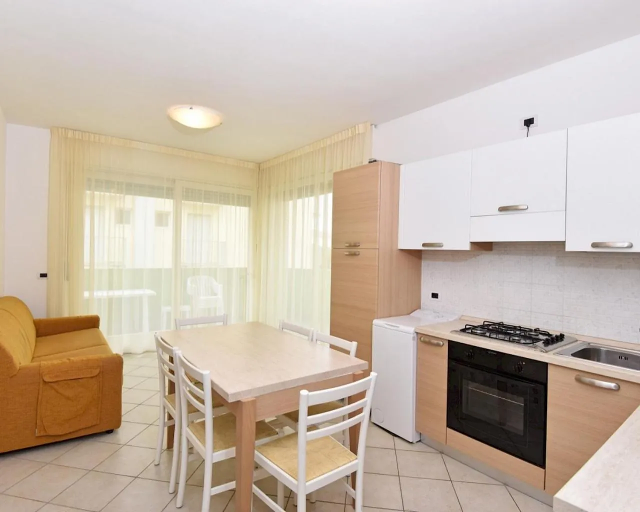 Kitchen or kitchenette in Residence Gianka - Agenzia Cocal