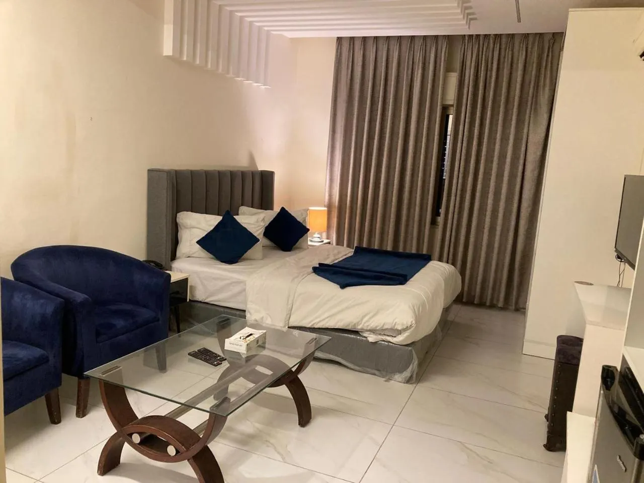 Uptown Hotel Apartment