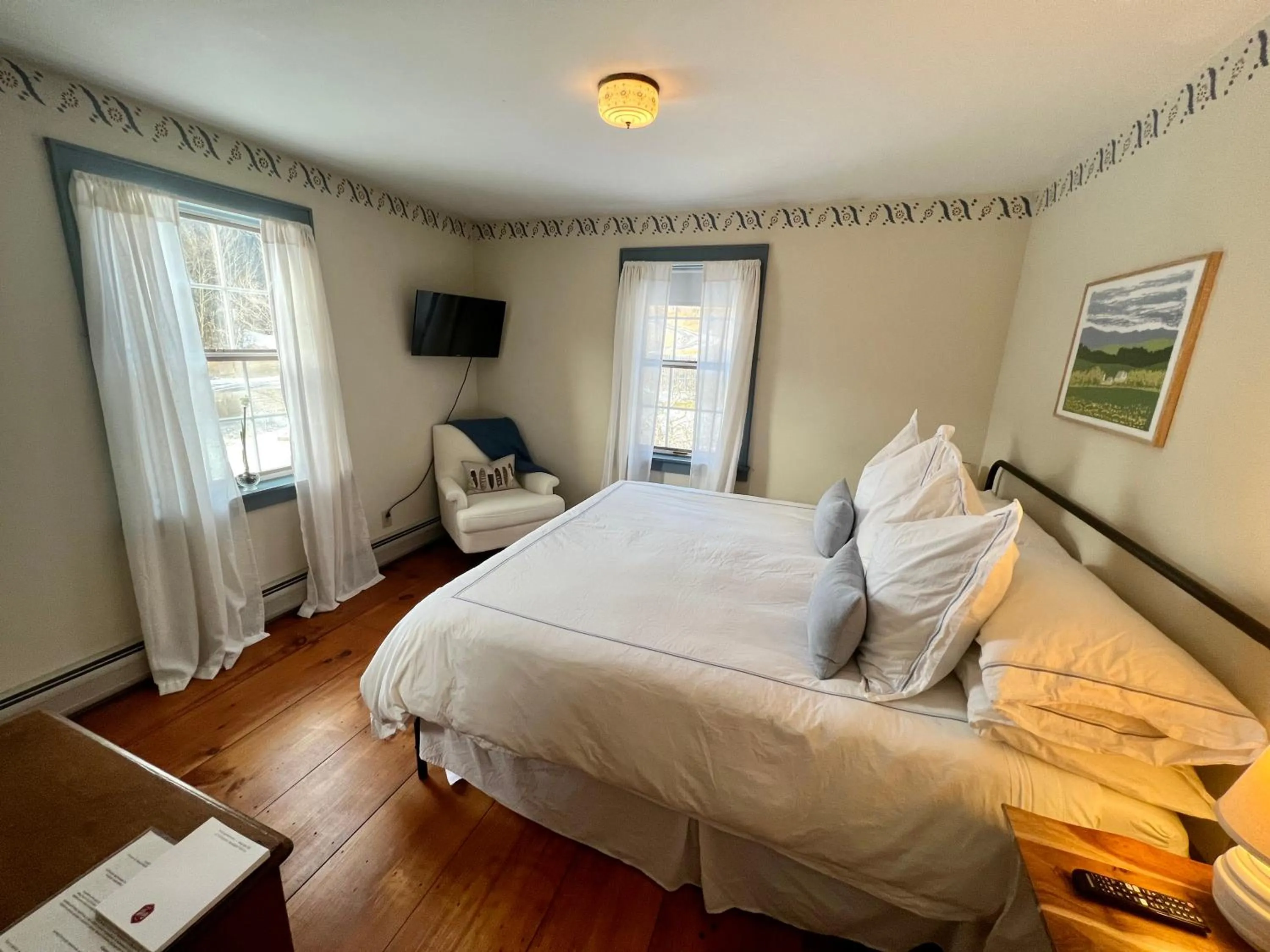 Bedroom, Bed in The Griff Inn