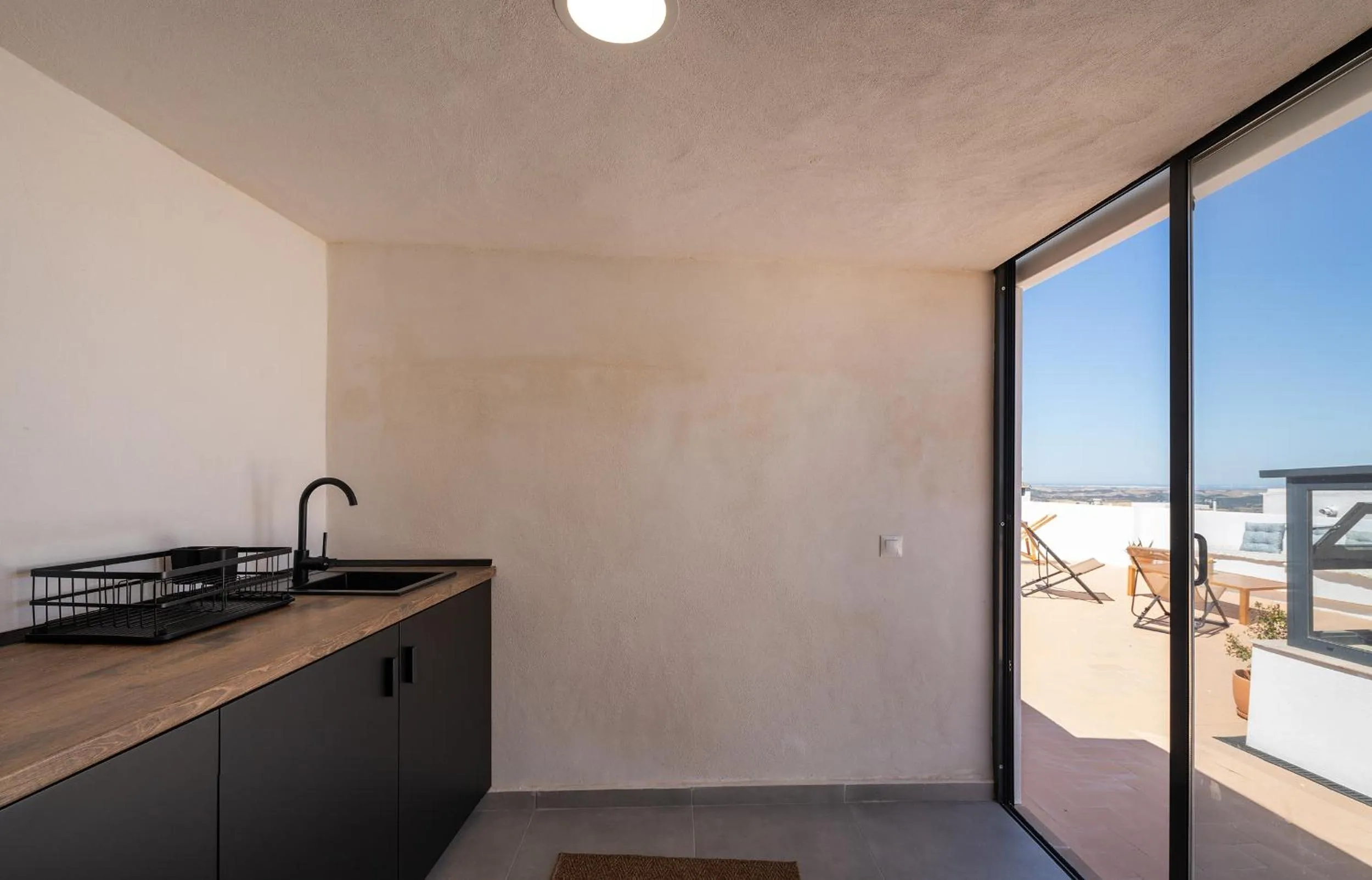 VICTORIA - by Ático73