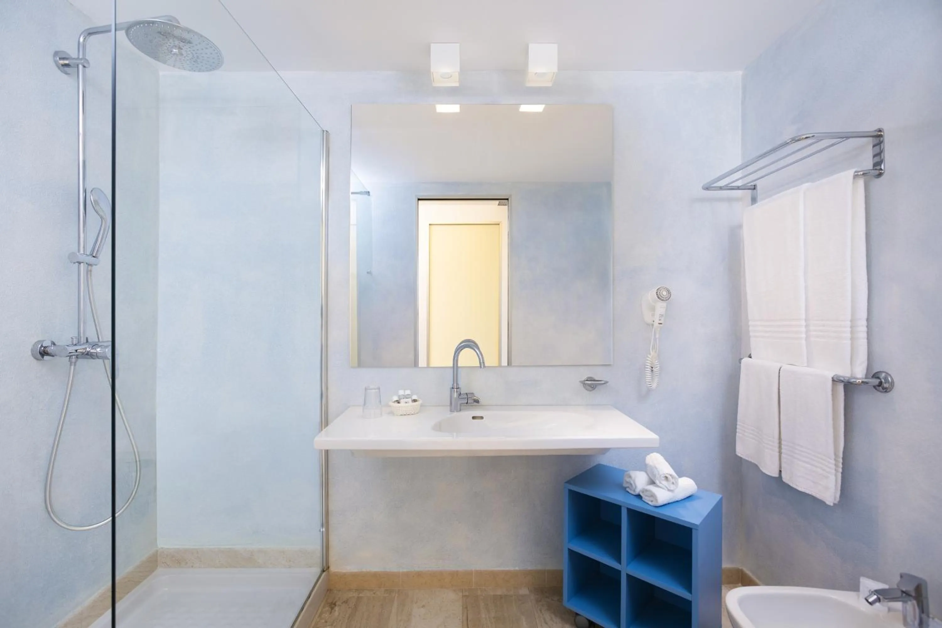 Bathroom in Tirreno Resort