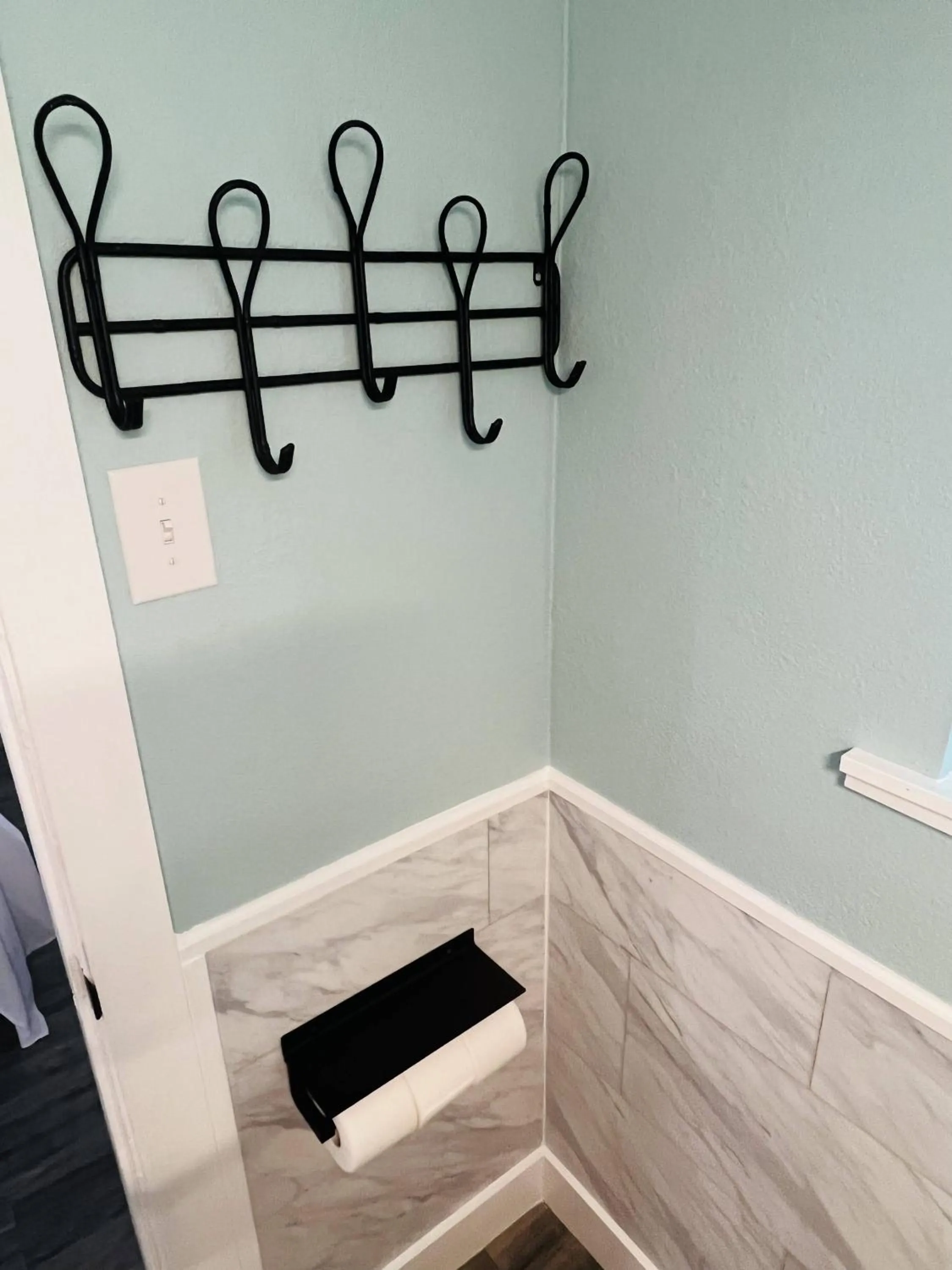 Shower in 1915 Beach Club