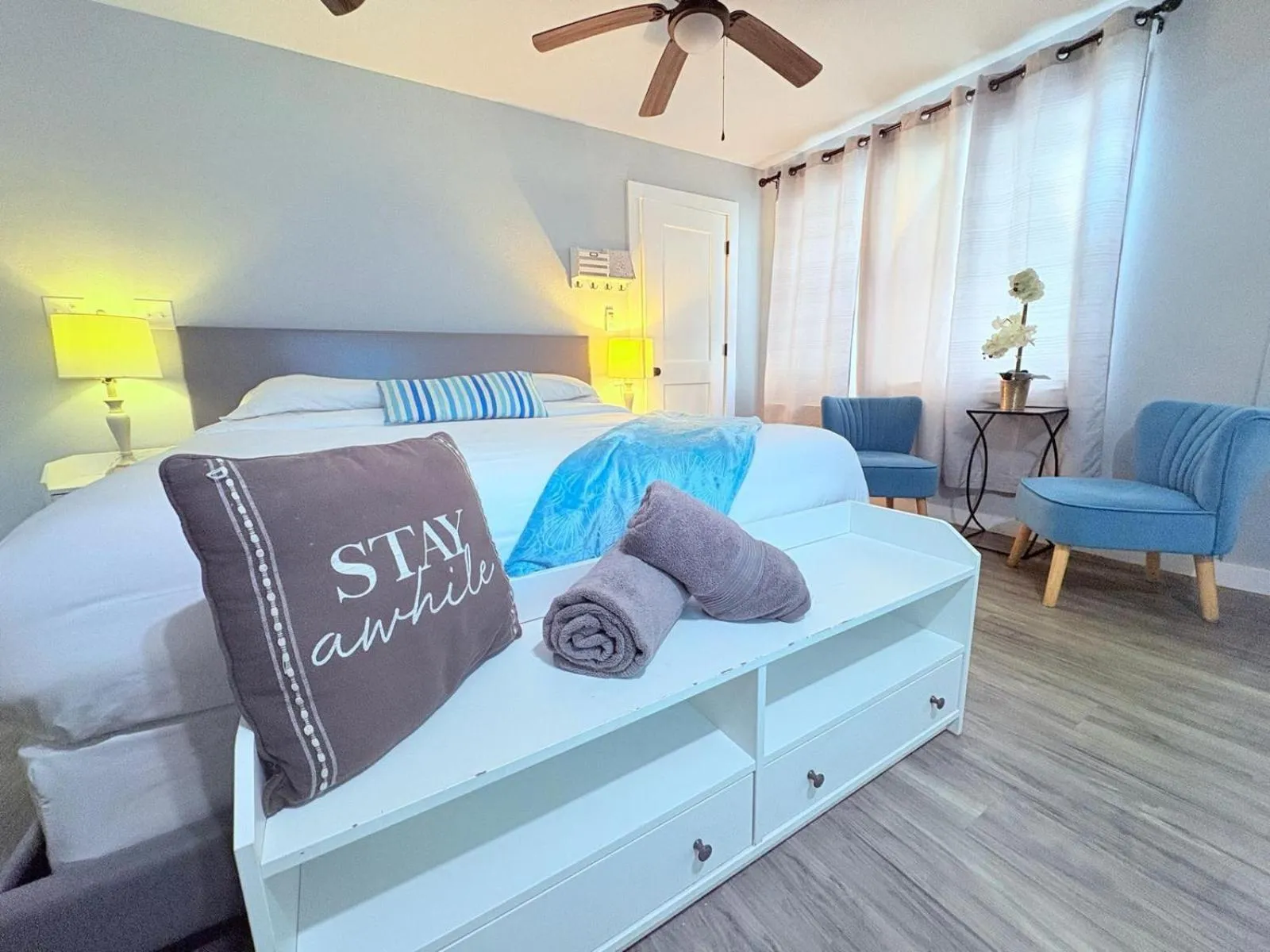 Bed in 1915 Beach Club