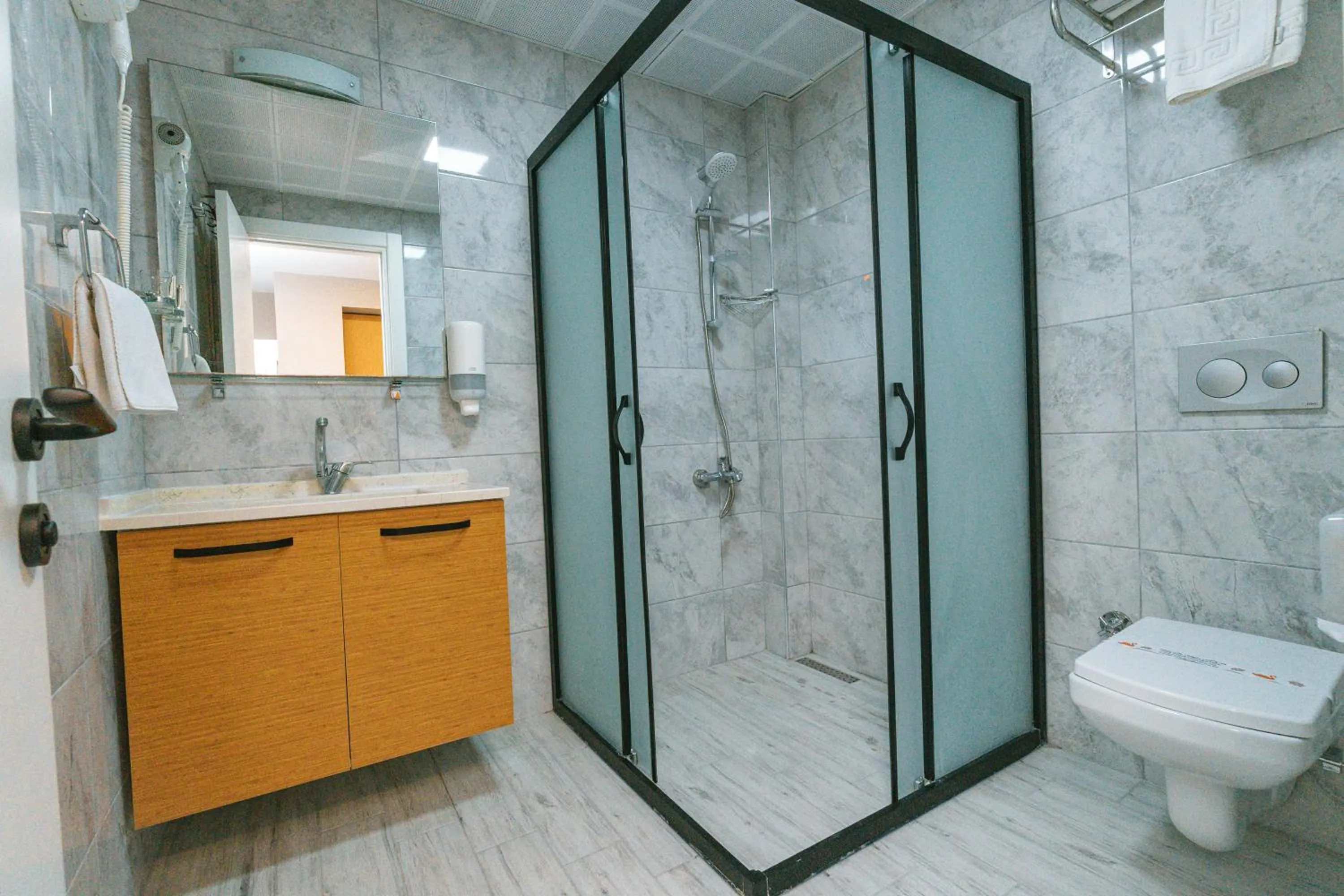 Shower in PALMİLA BUTİK OTEL