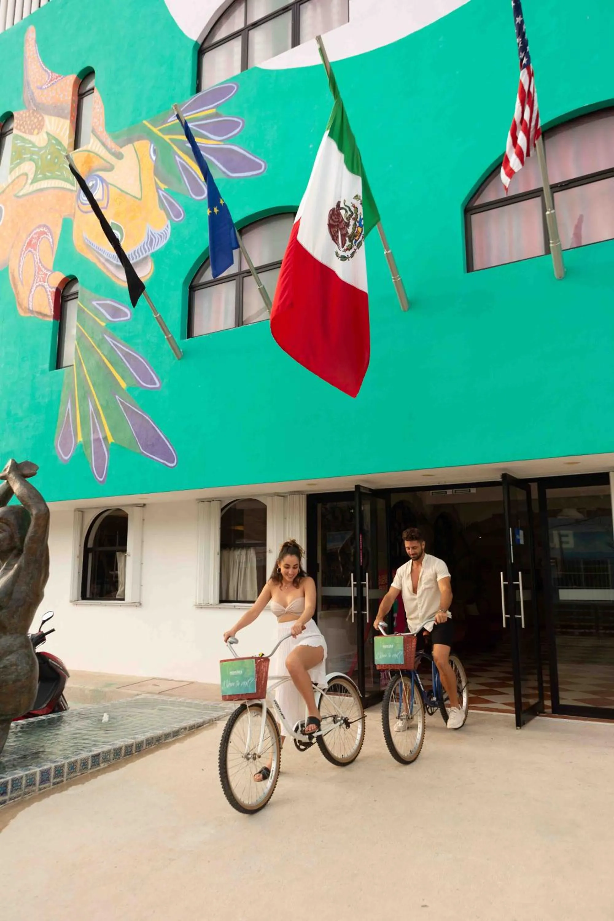 Cycling in Nomads Party Hotel