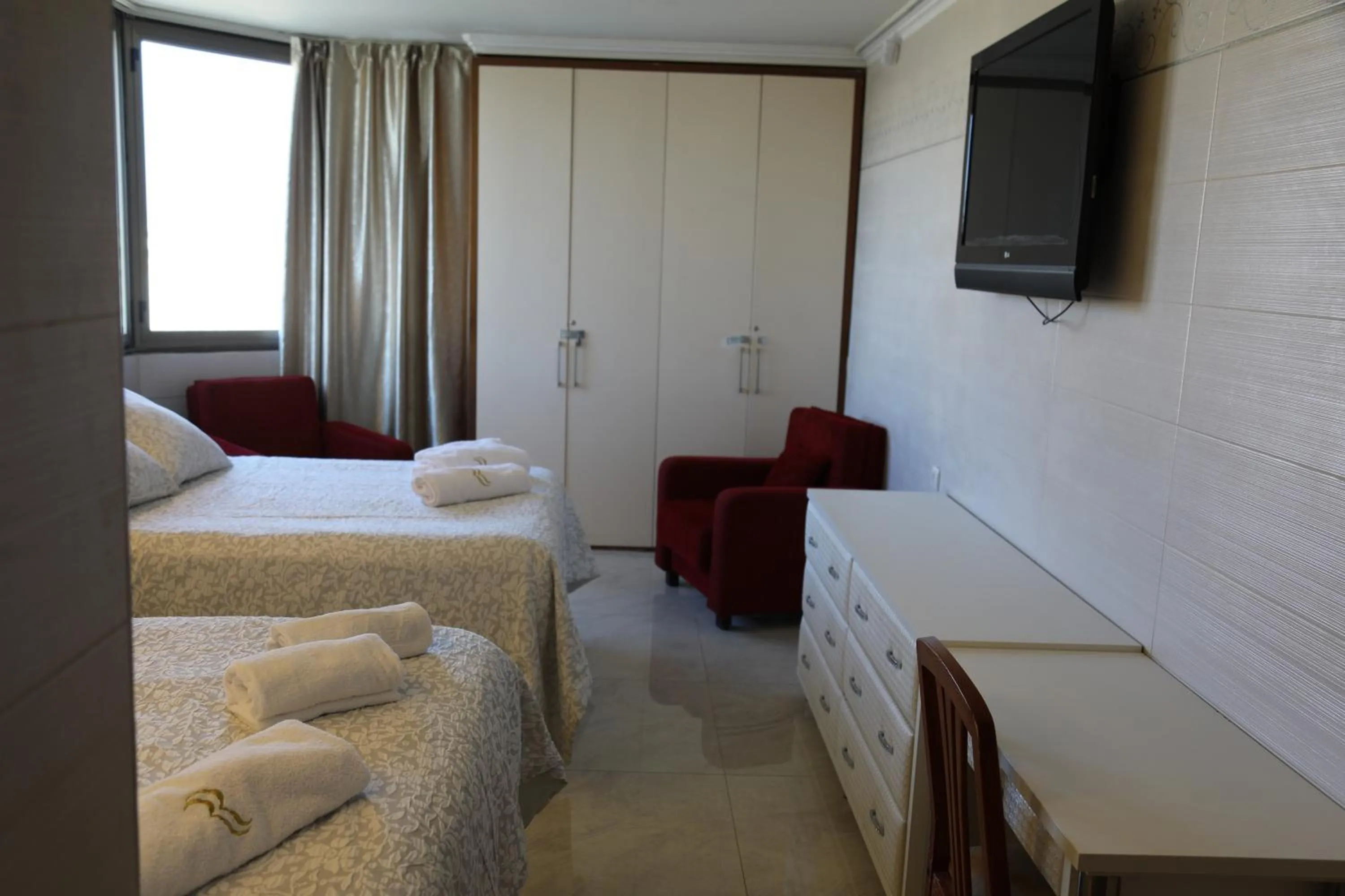 Bed in Jerusalem Hotel Private Luxury Suites near Western Wall