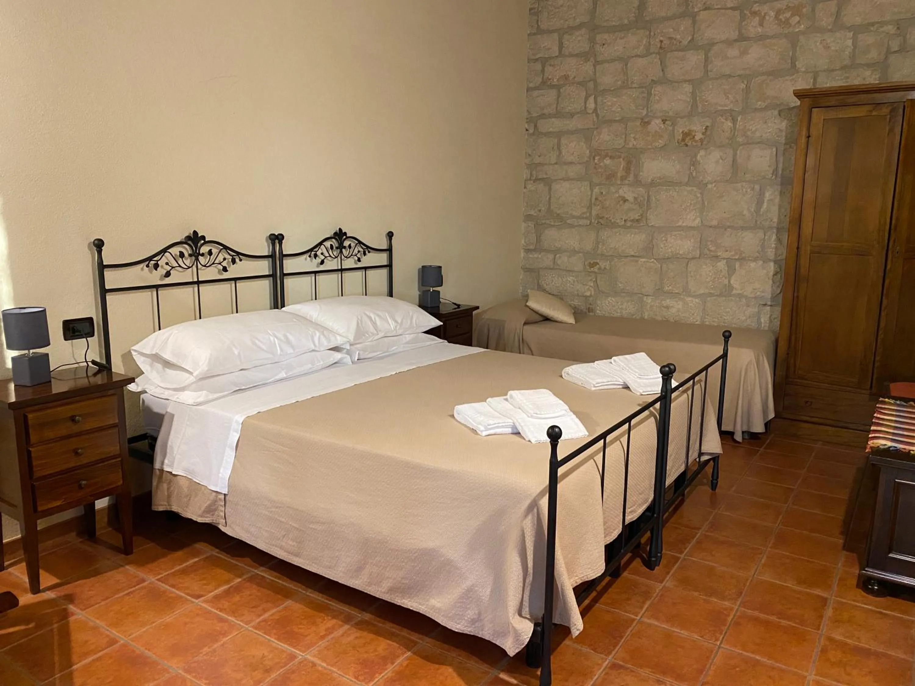 Bedroom, Bed in Agriturismo Il Melograno
