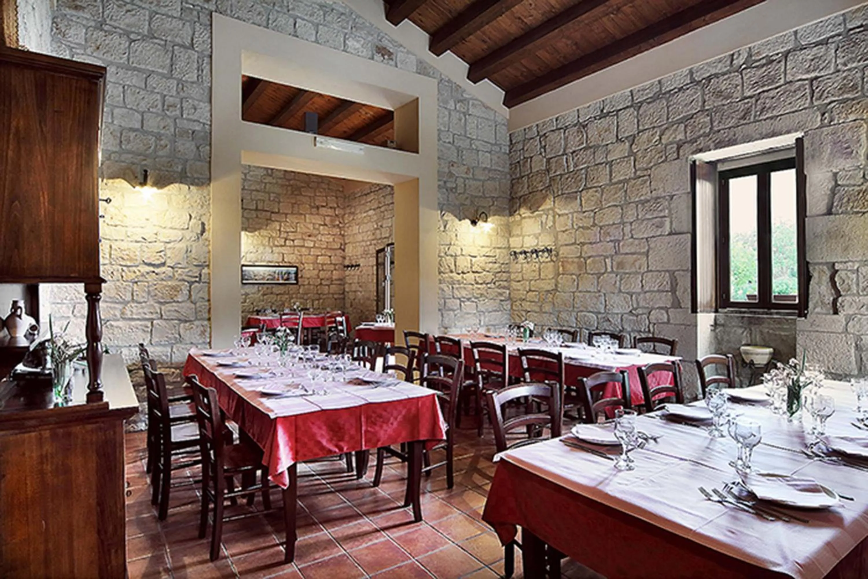 Dining area in Agriturismo Il Melograno