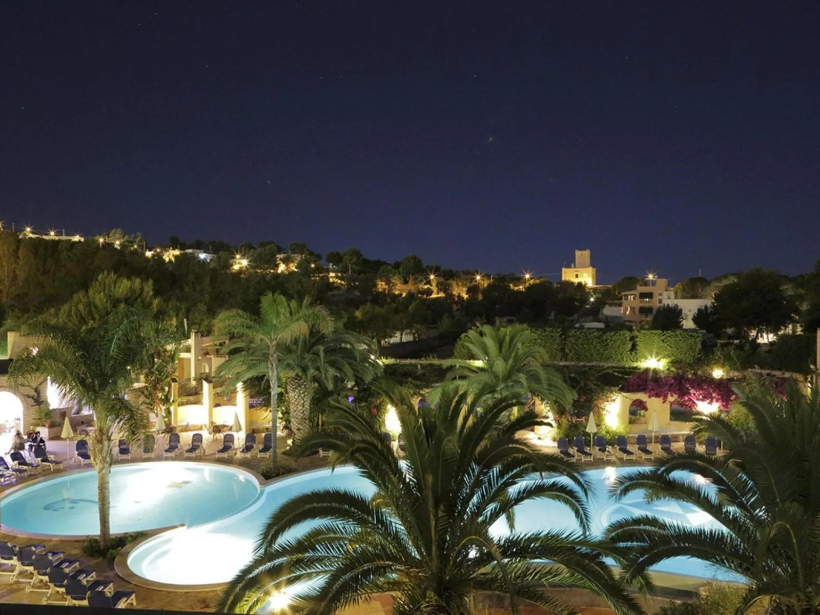 Swimming pool in Hotel I Melograni