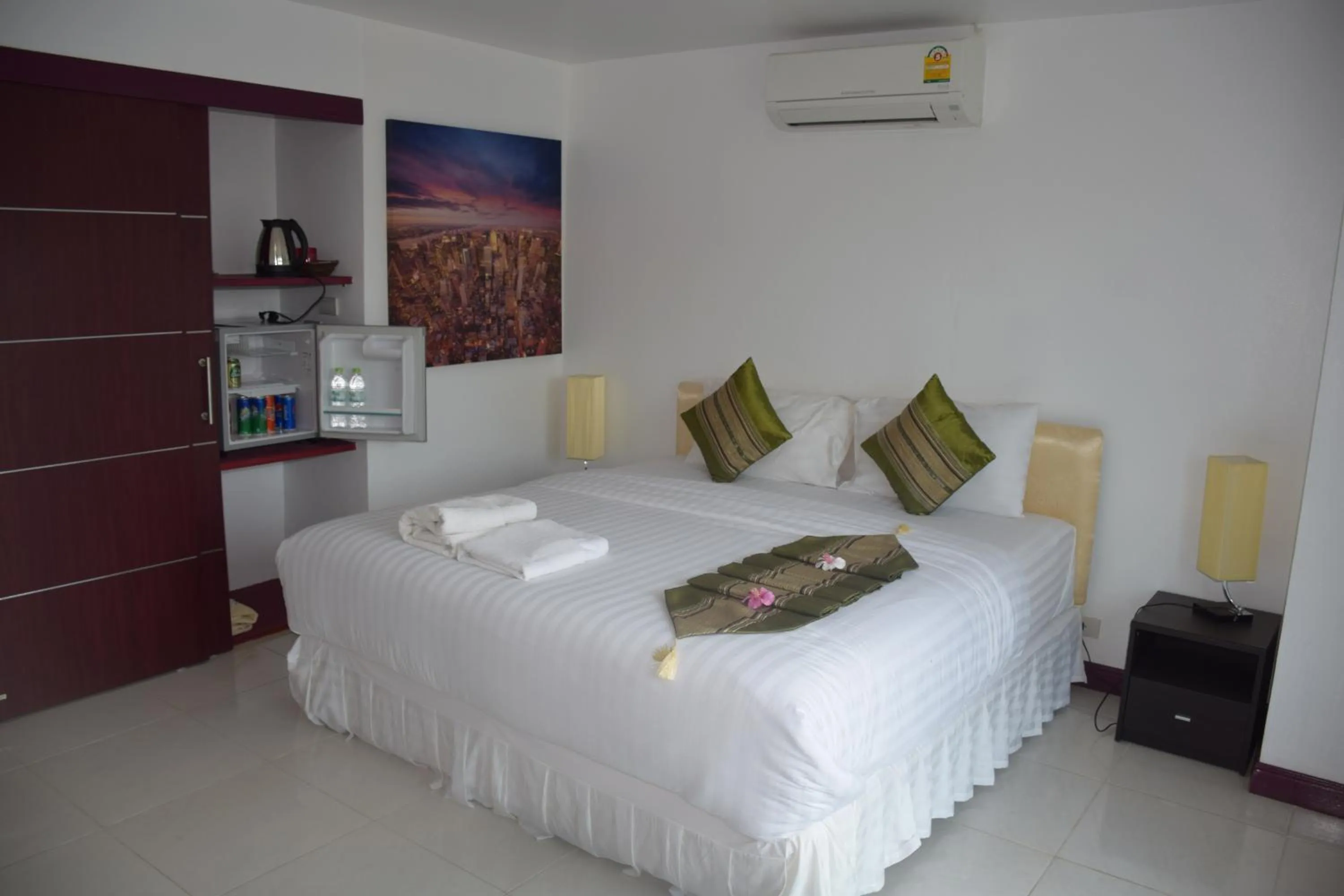 Photo of the whole room, Bed in Sumali Villa